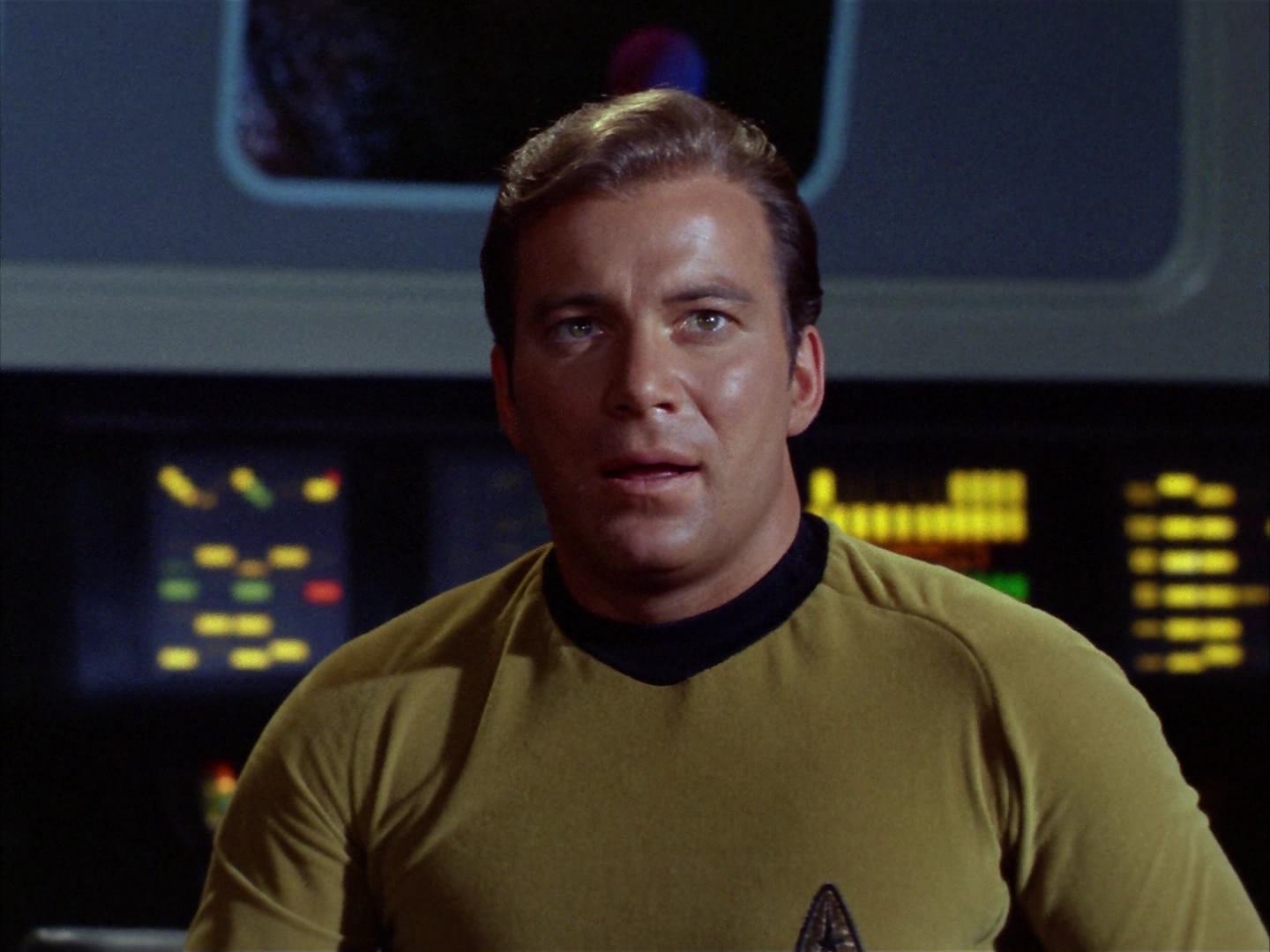 ariane179254_StarTrek_2x13_Obsession_1908.jpg