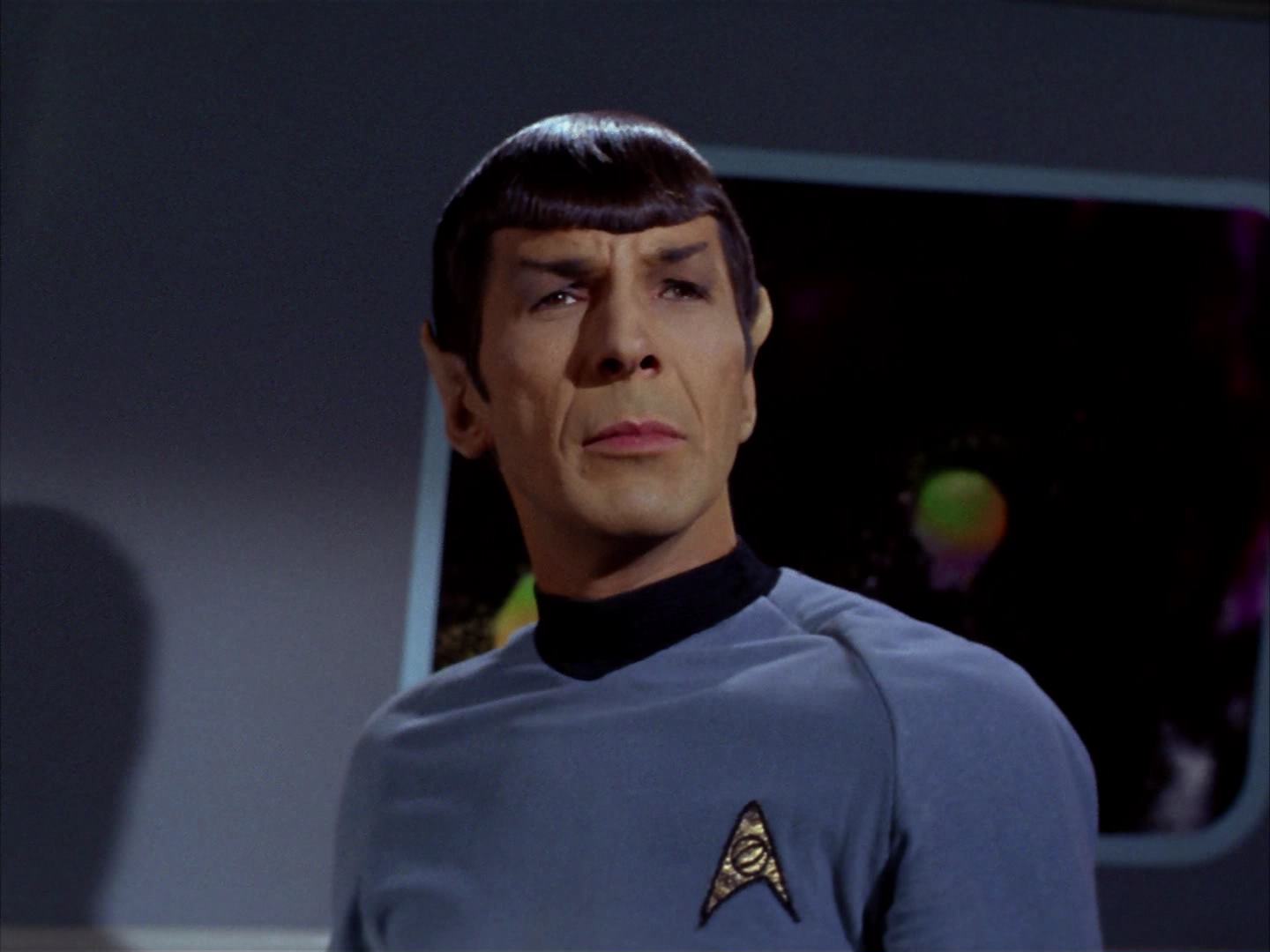 ariane179254_StarTrek_2x13_Obsession_1941.jpg