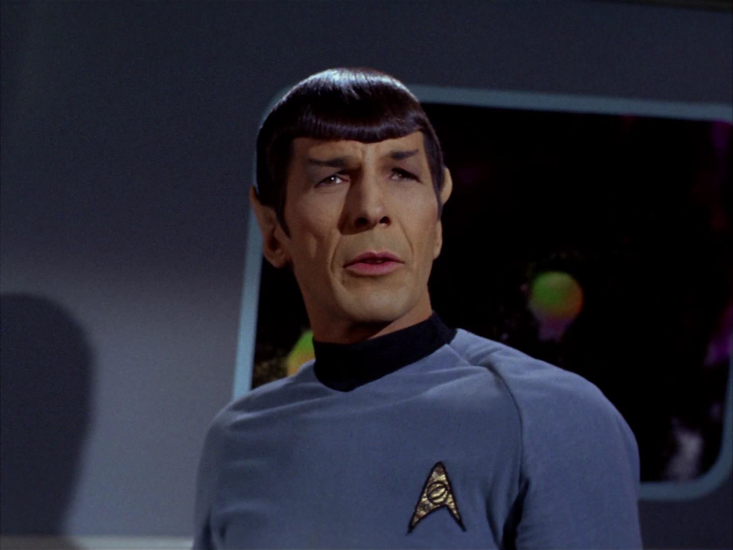 ariane179254_StarTrek_2x13_Obsession_1942.jpg