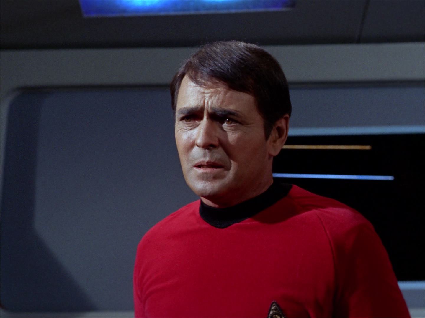 ariane179254_StarTrek_2x13_Obsession_1973.jpg