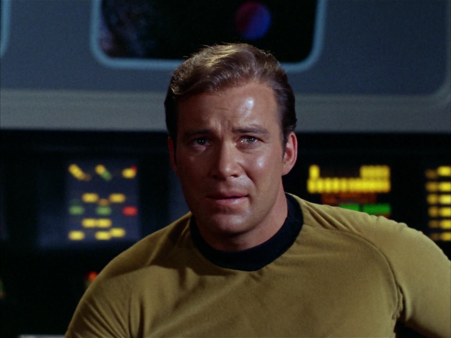 ariane179254_StarTrek_2x13_Obsession_1980.jpg