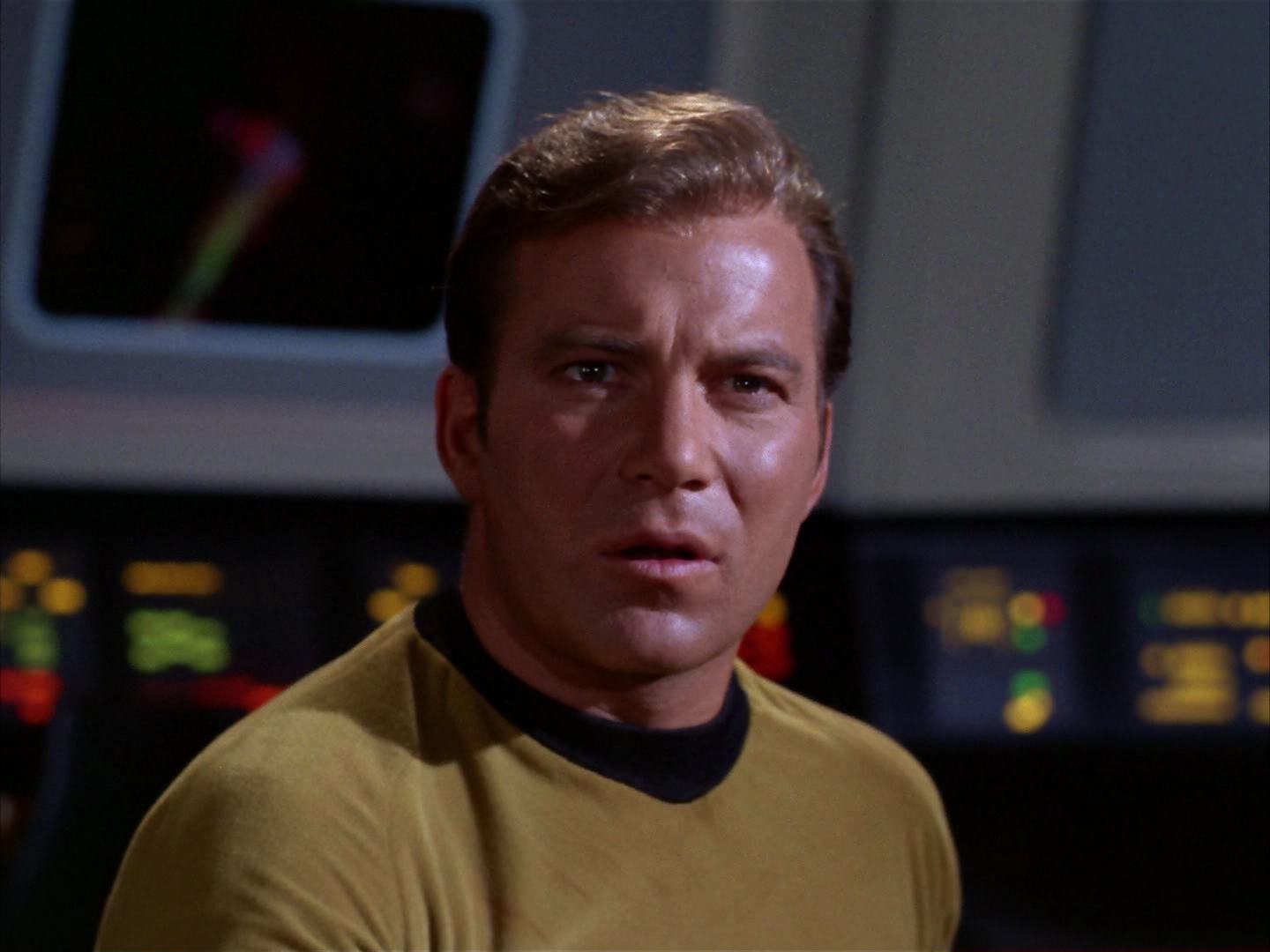 ariane179254_StarTrek_2x13_Obsession_2202.jpg