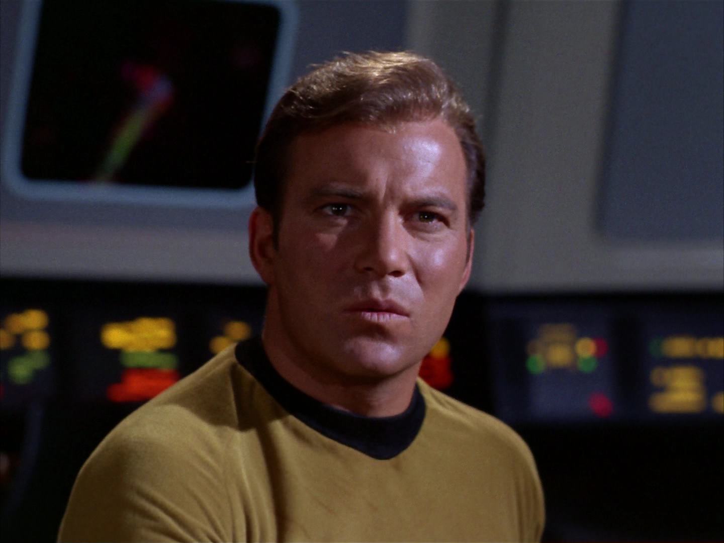ariane179254_StarTrek_2x13_Obsession_2205.jpg