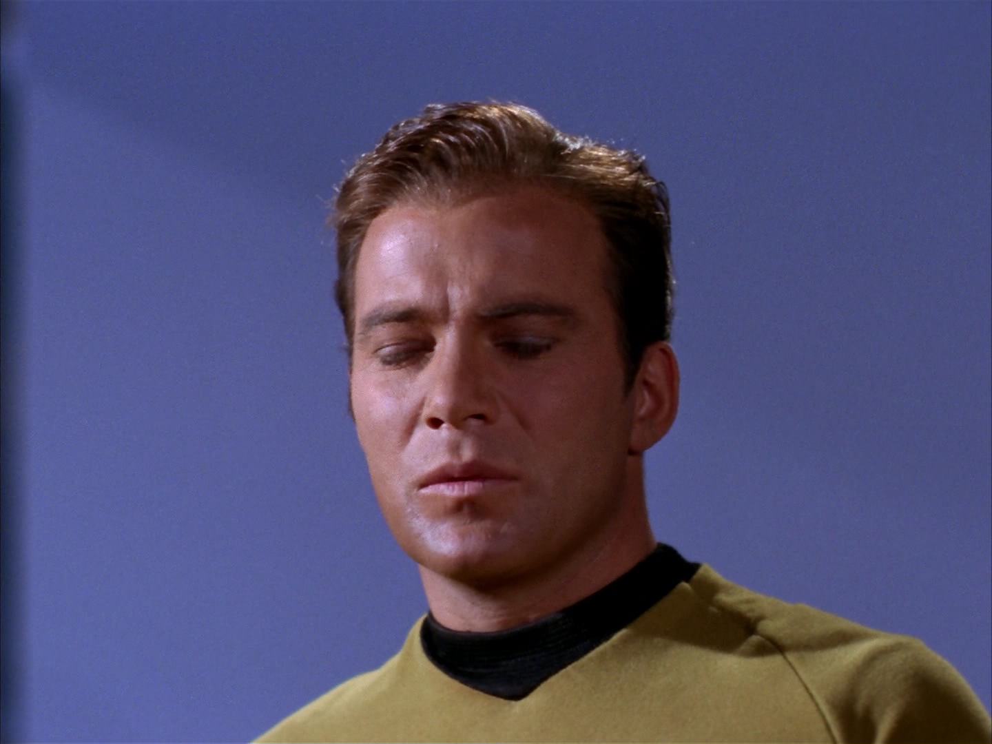 ariane179254_StarTrek_2x13_Obsession_2360.jpg