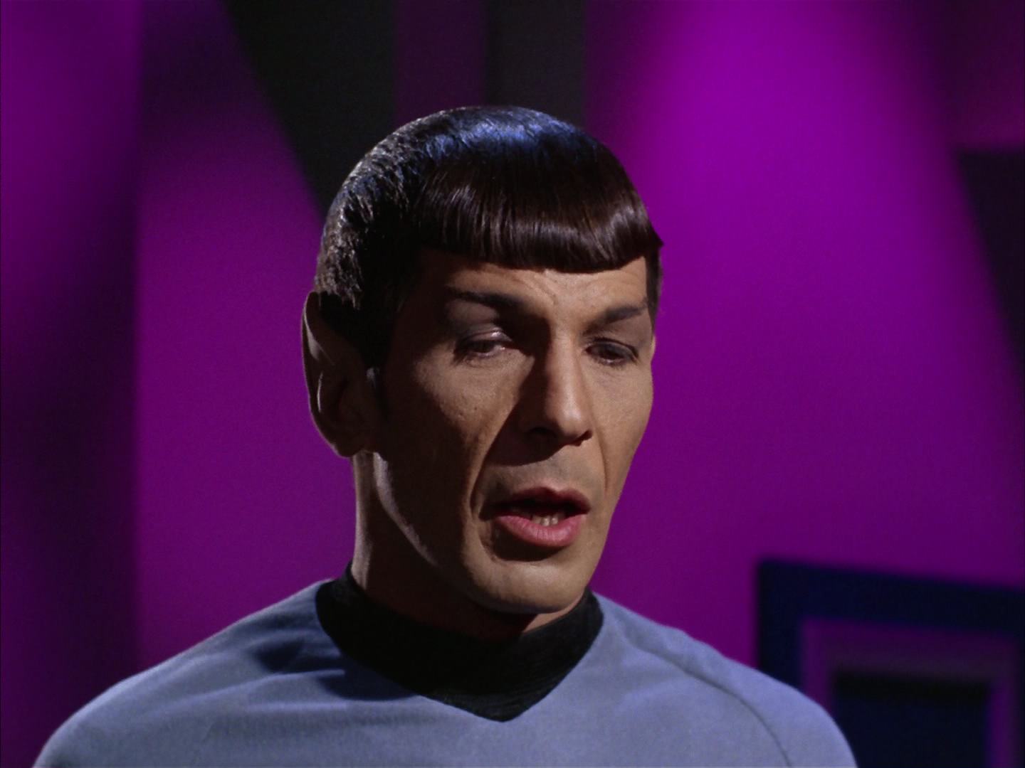 ariane179254_StarTrek_2x13_Obsession_2507.jpg