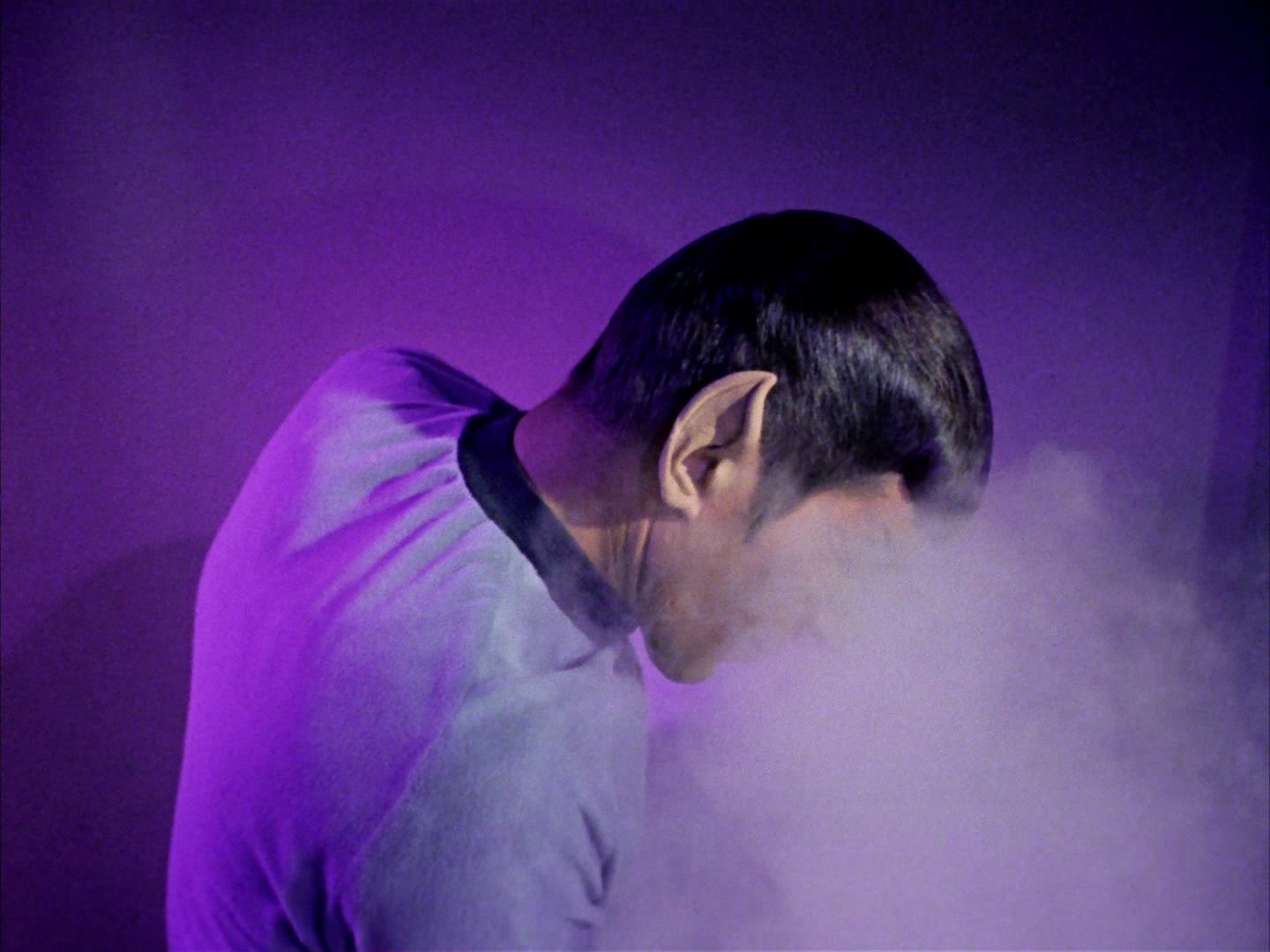 ariane179254_StarTrek_2x13_Obsession_2554.jpg