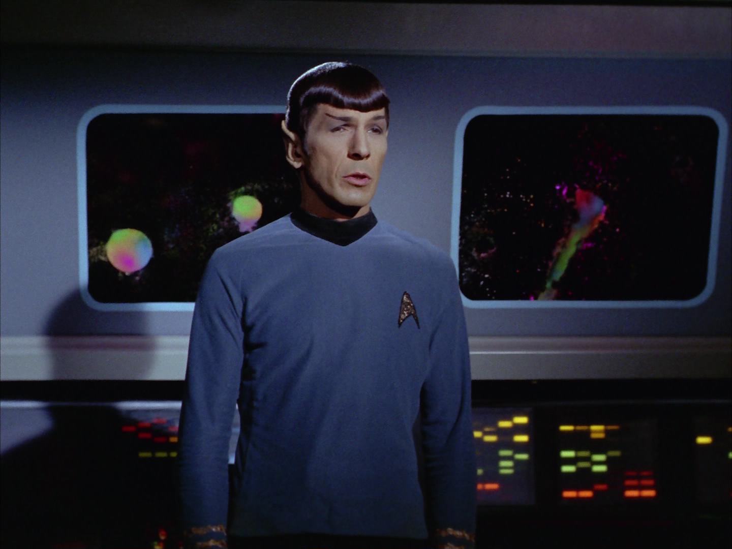 ariane179254_StarTrek_2x13_Obsession_2836.jpg