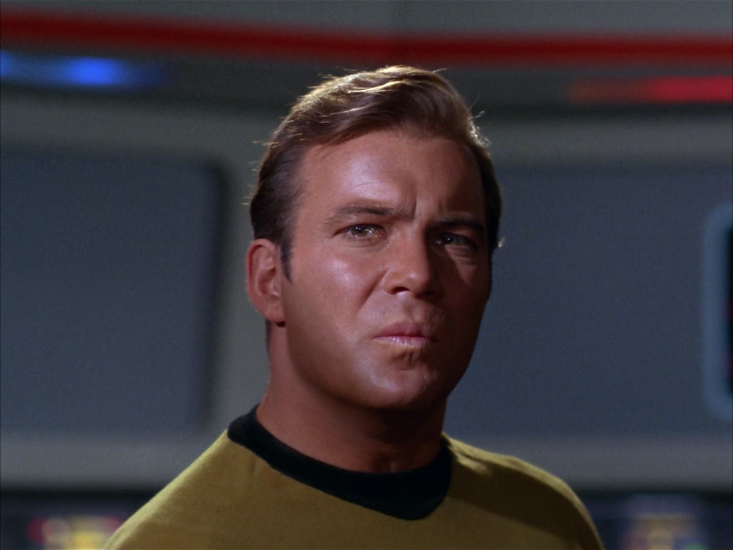 ariane179254_StarTrek_2x13_Obsession_2882.jpg