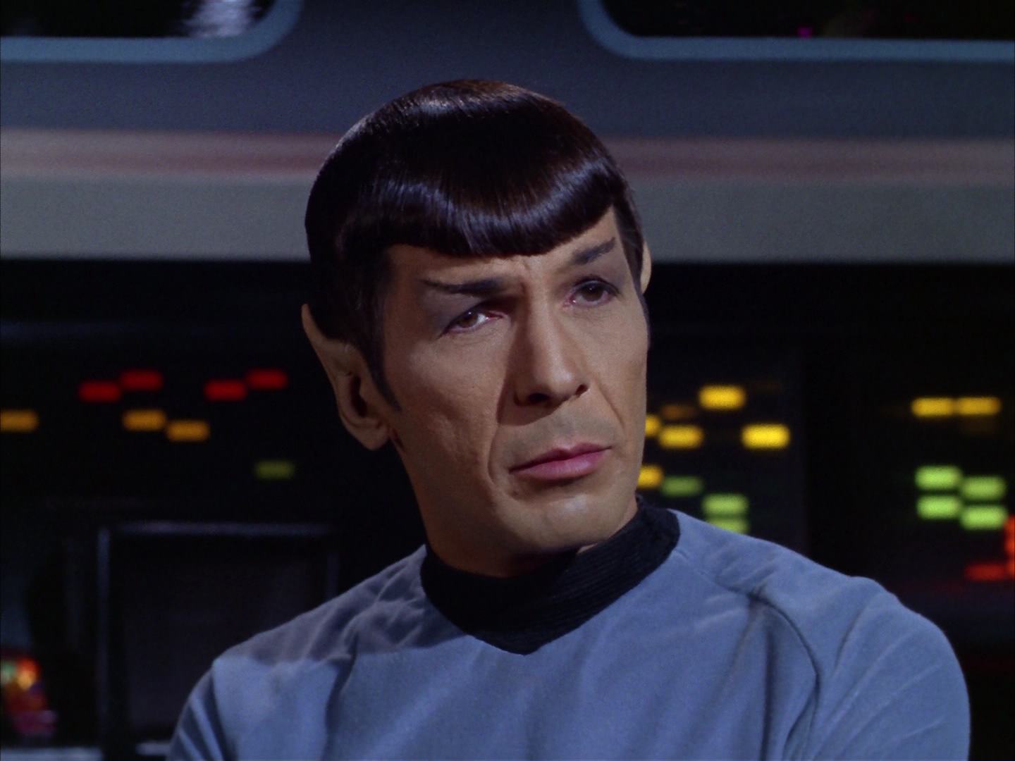 ariane179254_StarTrek_2x13_Obsession_2981.jpg