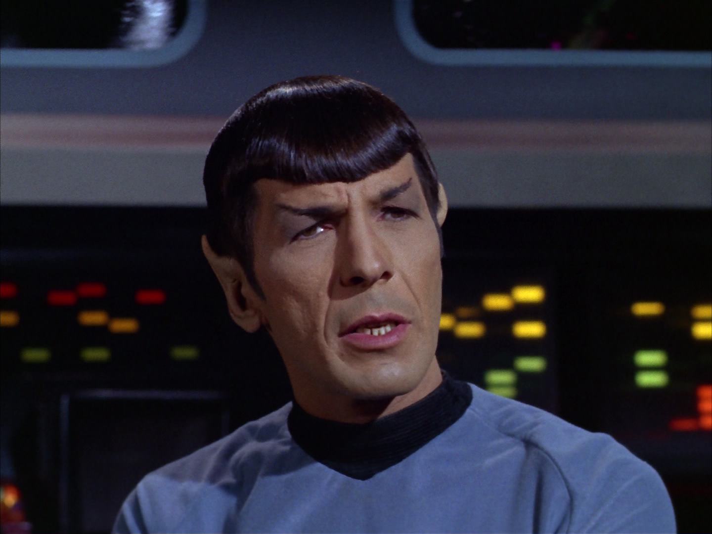 ariane179254_StarTrek_2x13_Obsession_2994.jpg