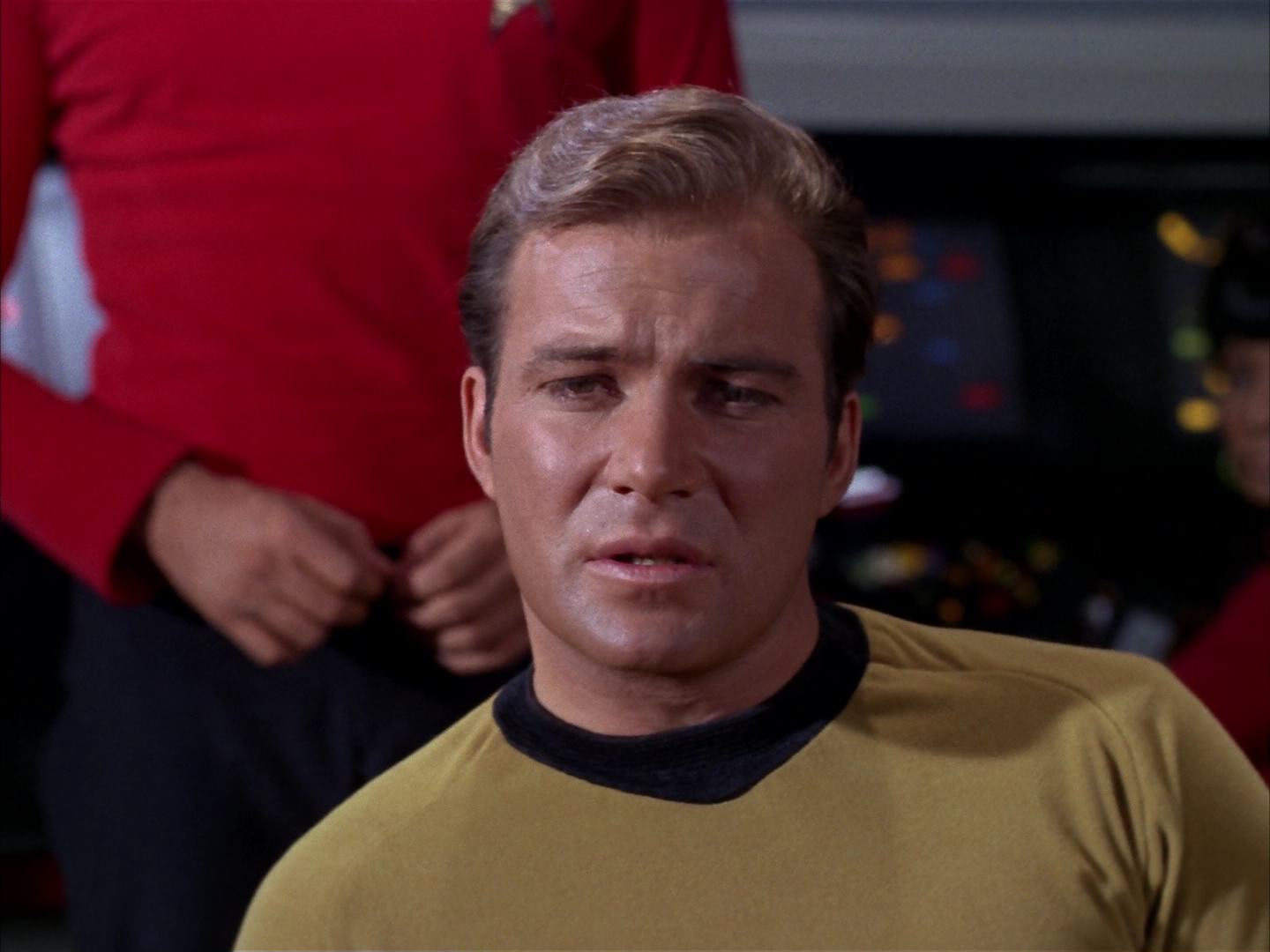 ariane179254_StarTrek_2x13_Obsession_3004.jpg
