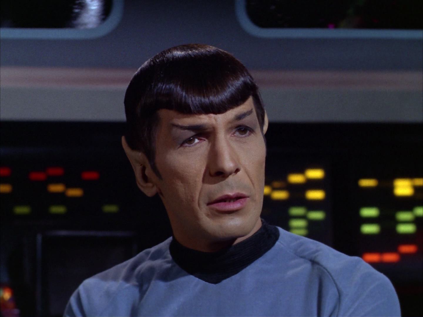 ariane179254_StarTrek_2x13_Obsession_3017.jpg