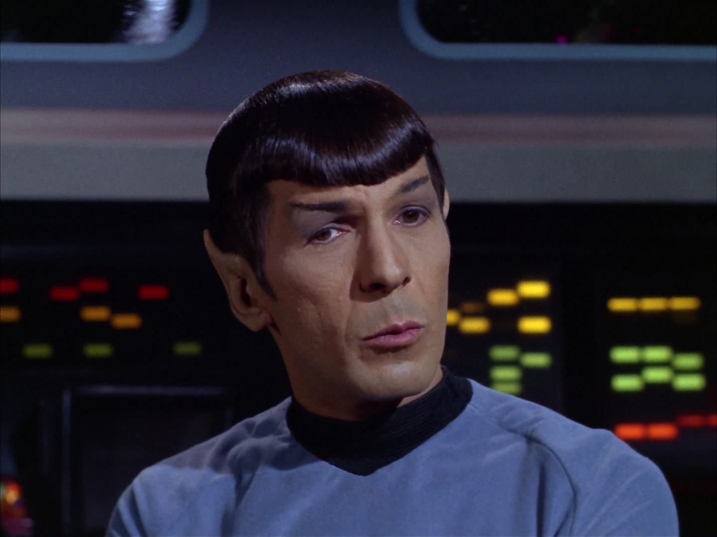 ariane179254_StarTrek_2x13_Obsession_3028.jpg