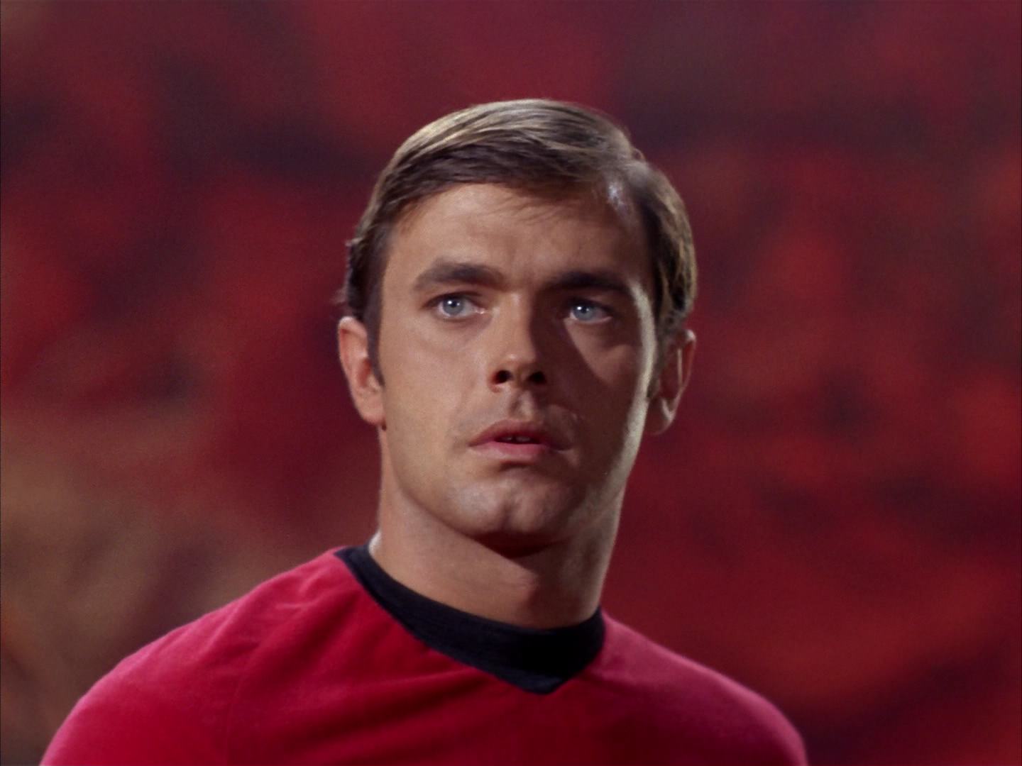 ariane179254_StarTrek_2x13_Obsession_3108.jpg