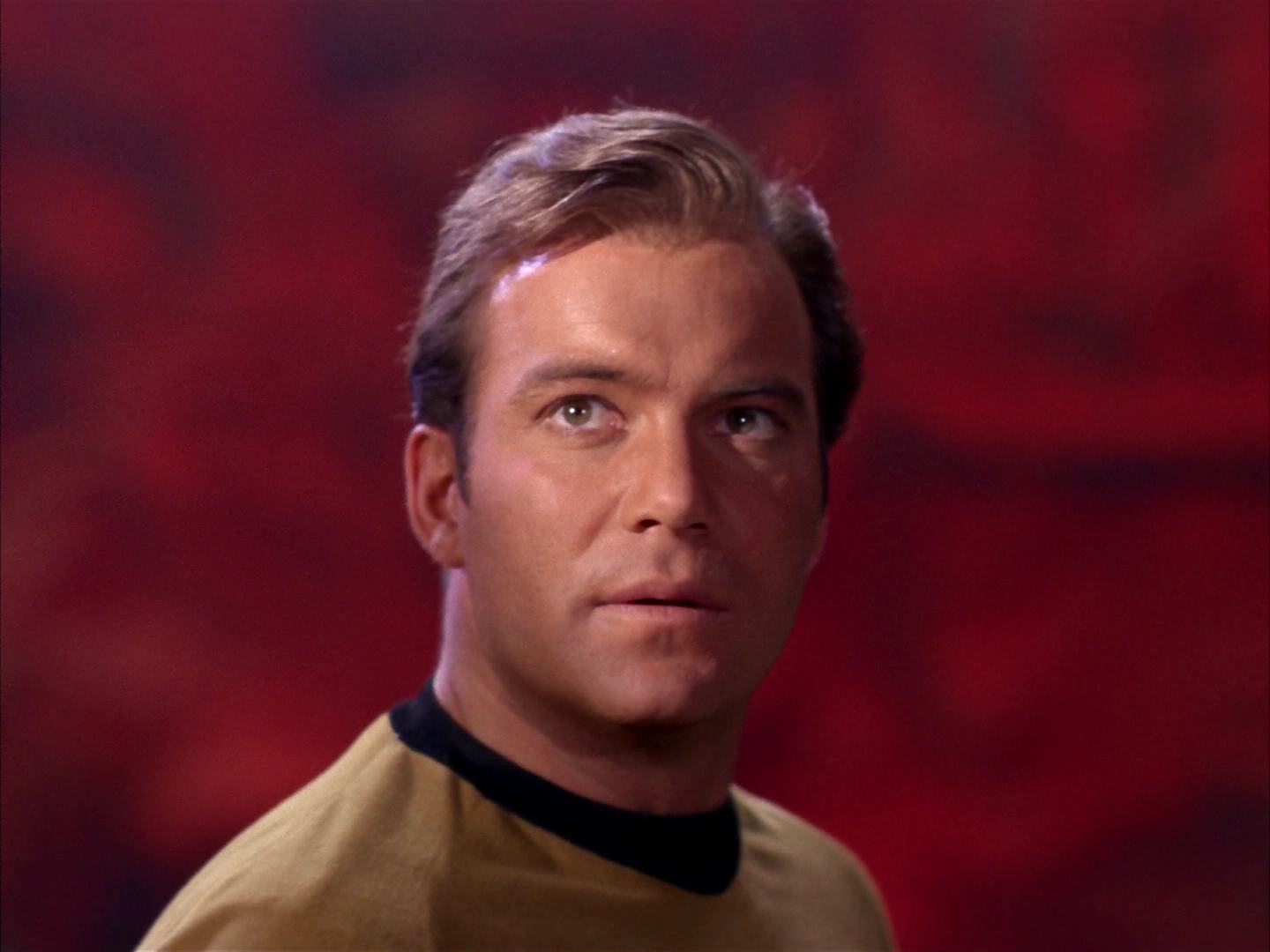 ariane179254_StarTrek_2x13_Obsession_3117.jpg