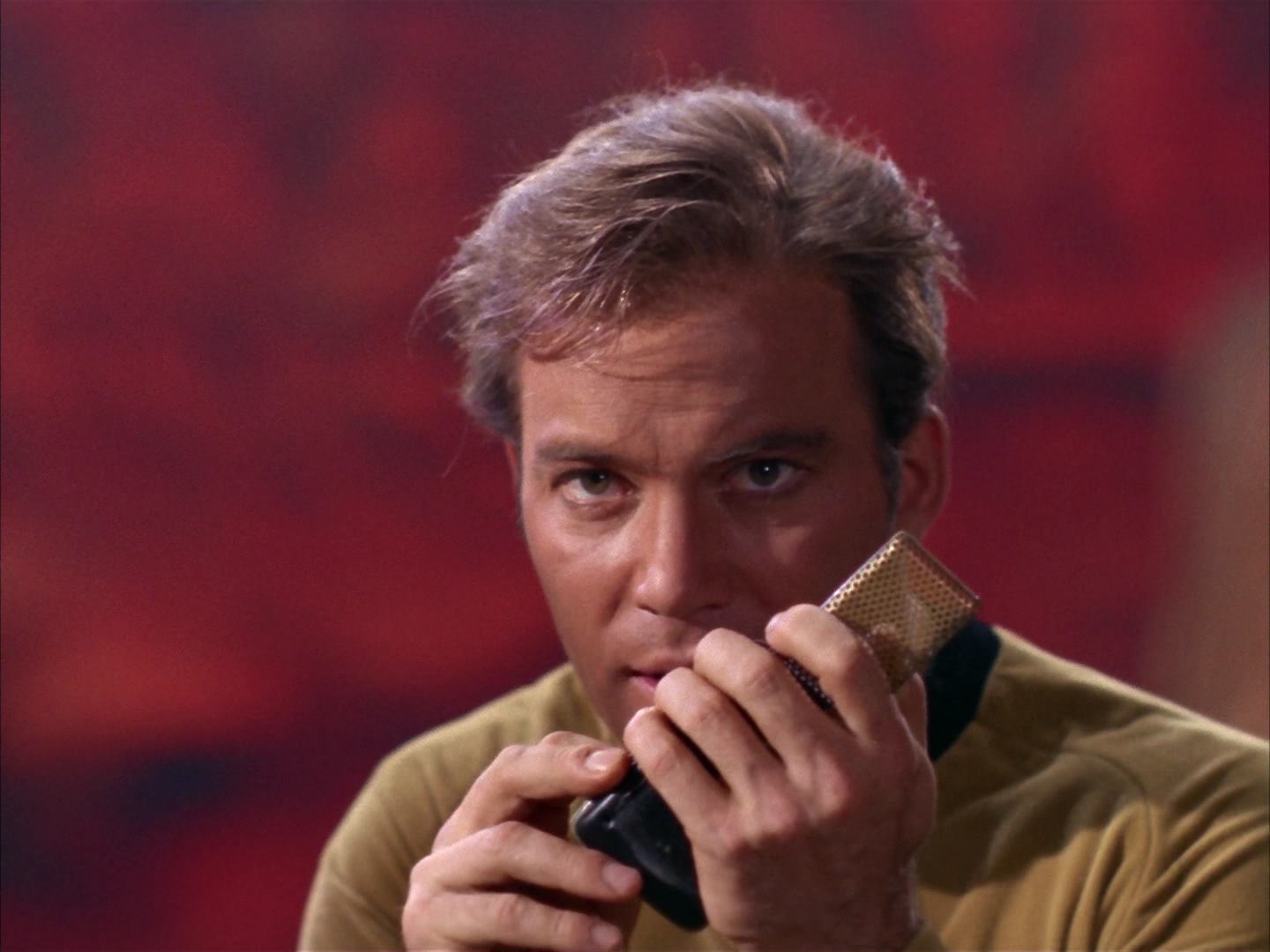 ariane179254_StarTrek_2x13_Obsession_3190.jpg