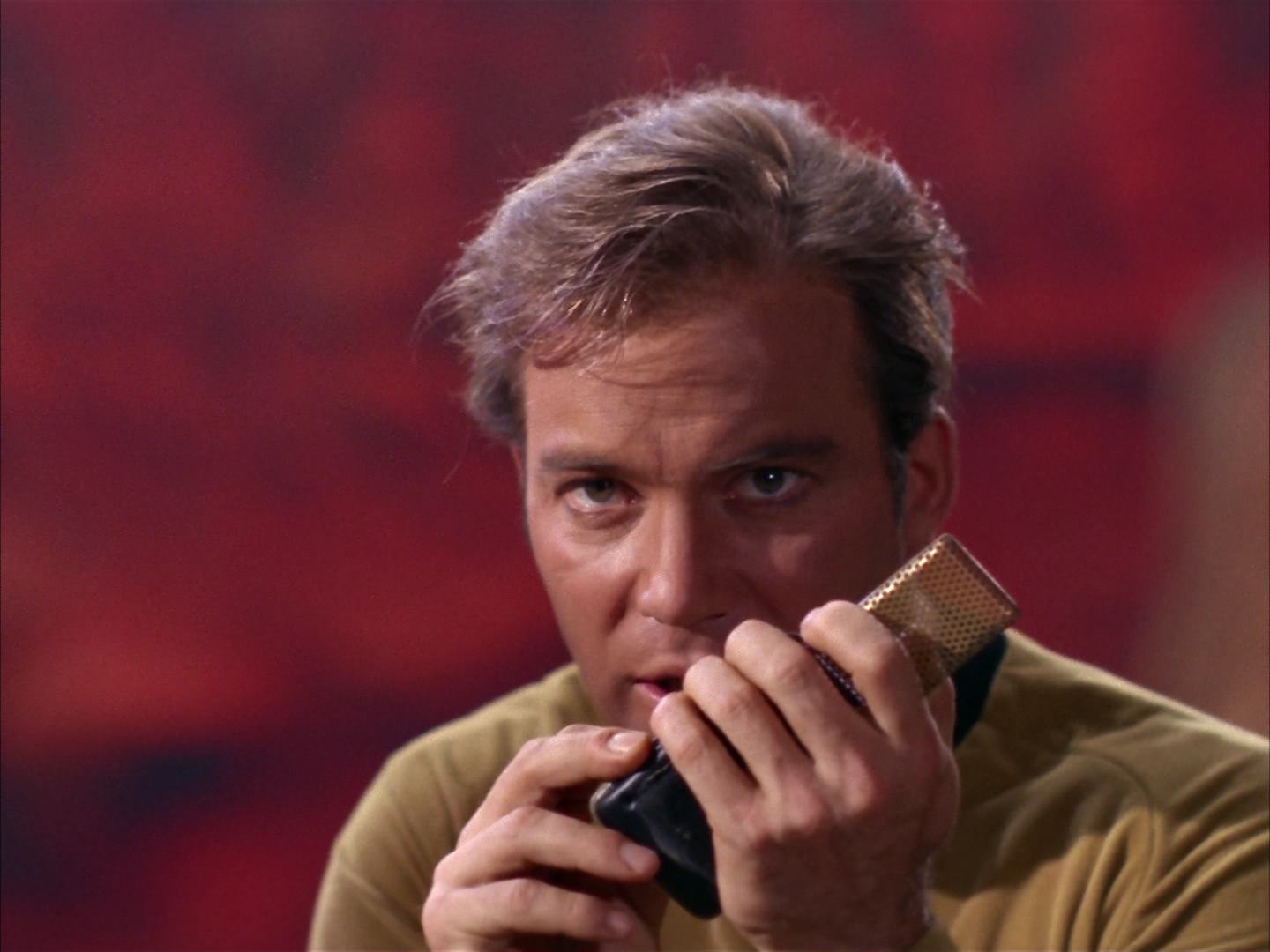 ariane179254_StarTrek_2x13_Obsession_3191.jpg