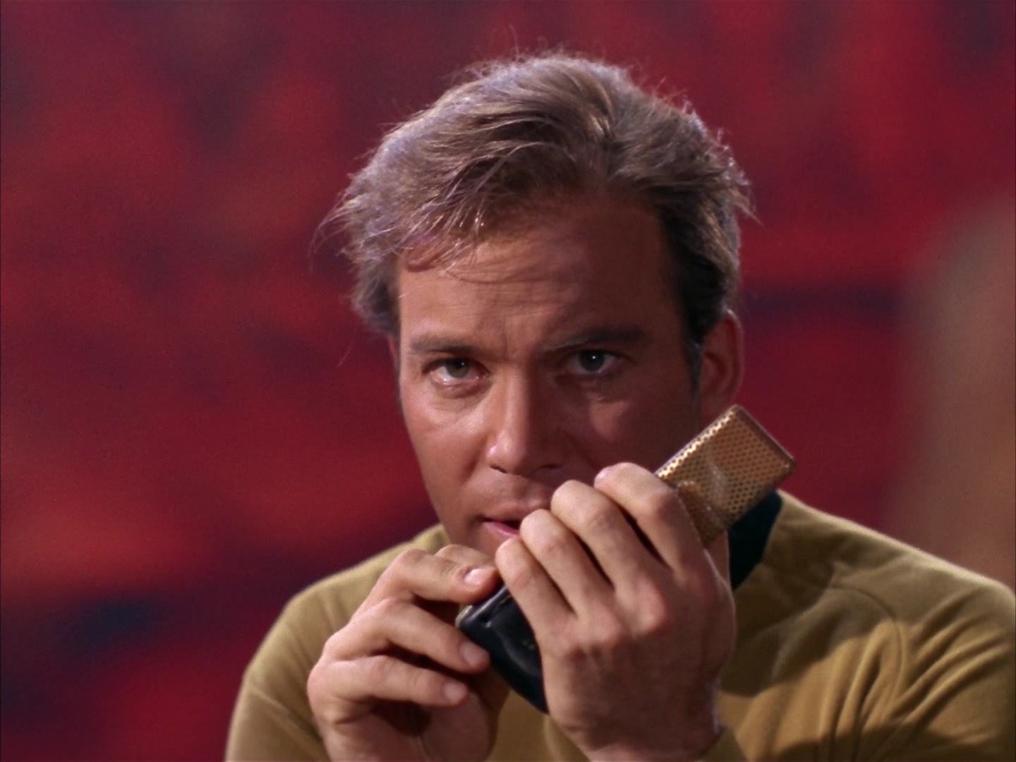 ariane179254_StarTrek_2x13_Obsession_3195.jpg
