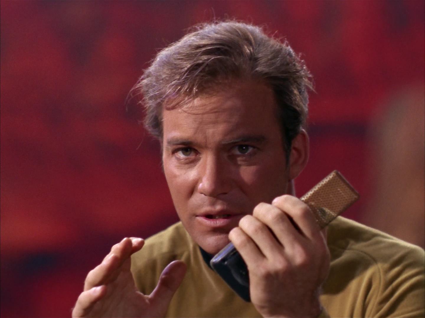 ariane179254_StarTrek_2x13_Obsession_3208.jpg