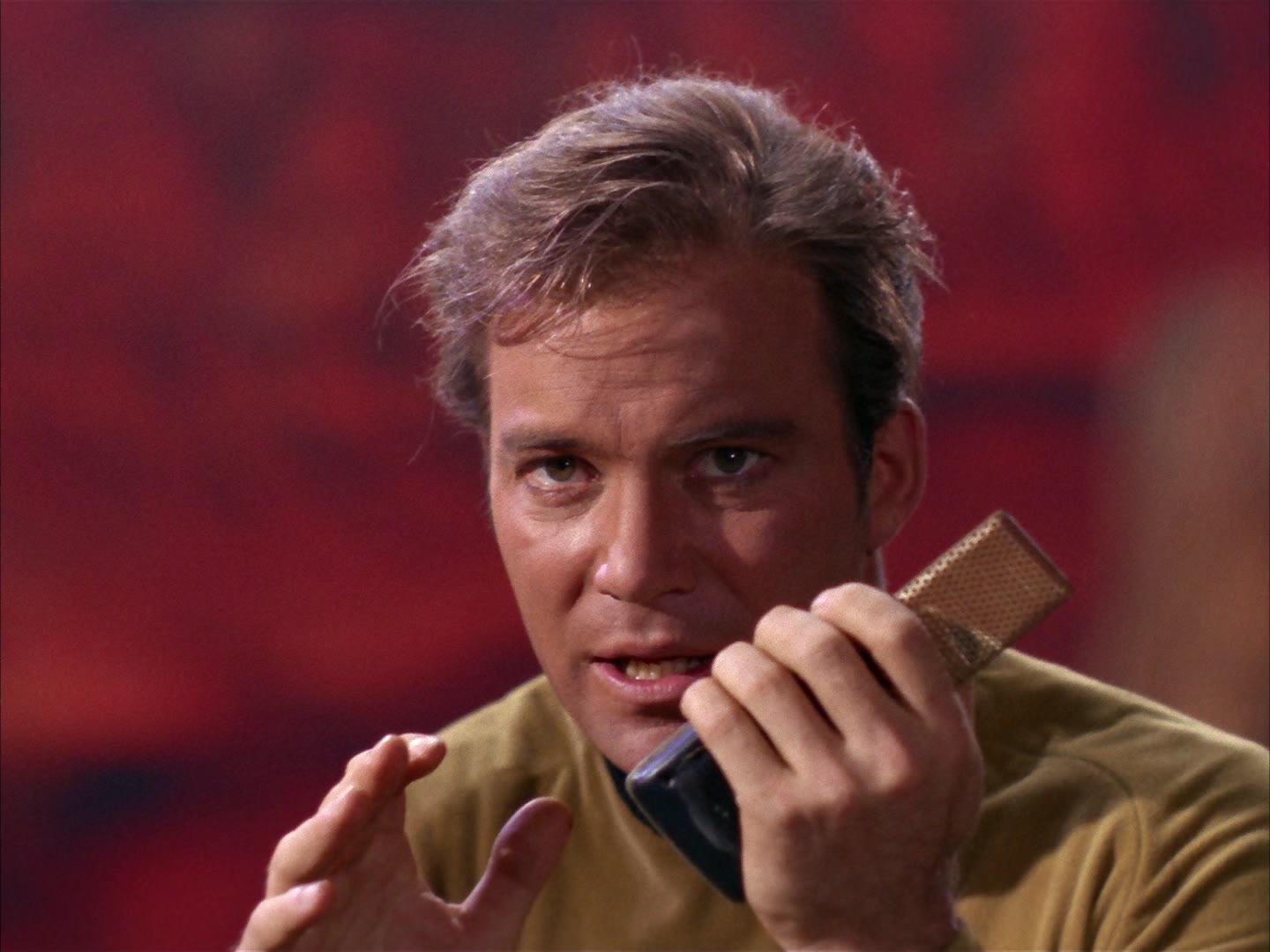 ariane179254_StarTrek_2x13_Obsession_3209.jpg