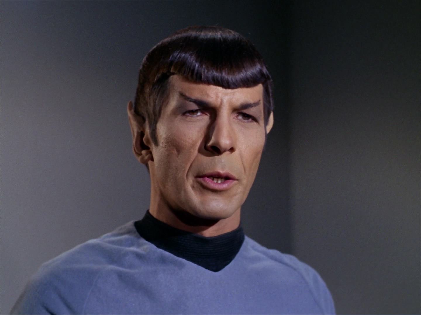 ariane179254_StarTrek_2x13_Obsession_3333.jpg