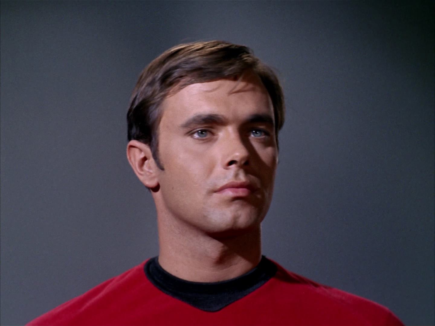 ariane179254_StarTrek_2x13_Obsession_3365.jpg