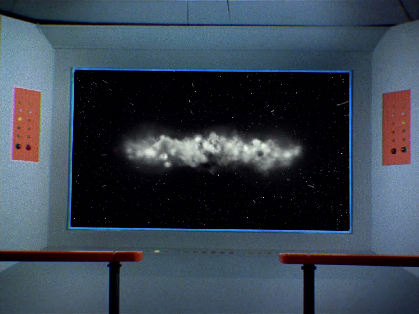 ariane179254_StarTrek_2x13_Obsession-NewEffects_2054.jpg