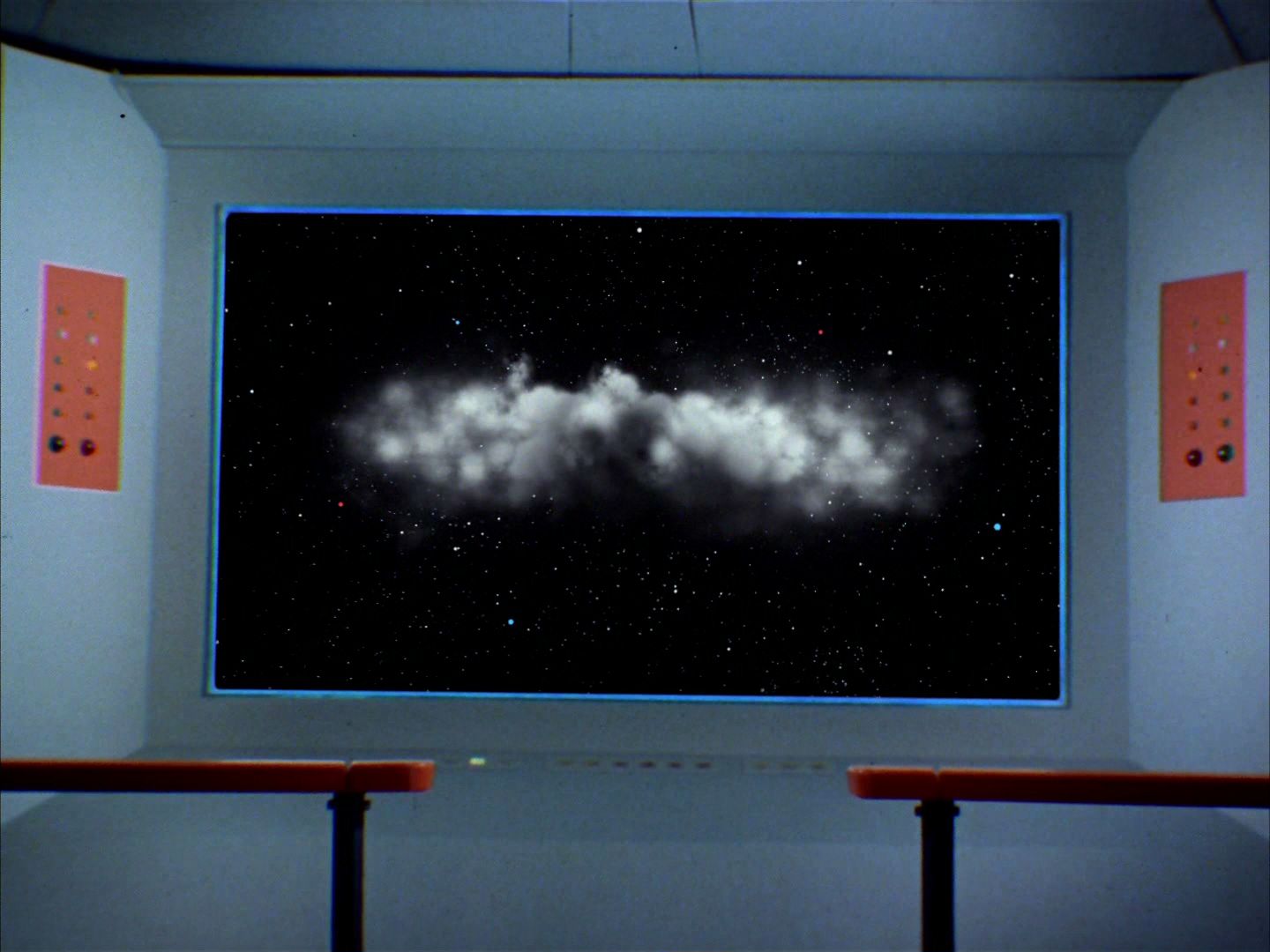 ariane179254_StarTrek_2x13_Obsession-NewEffects_2307.jpg