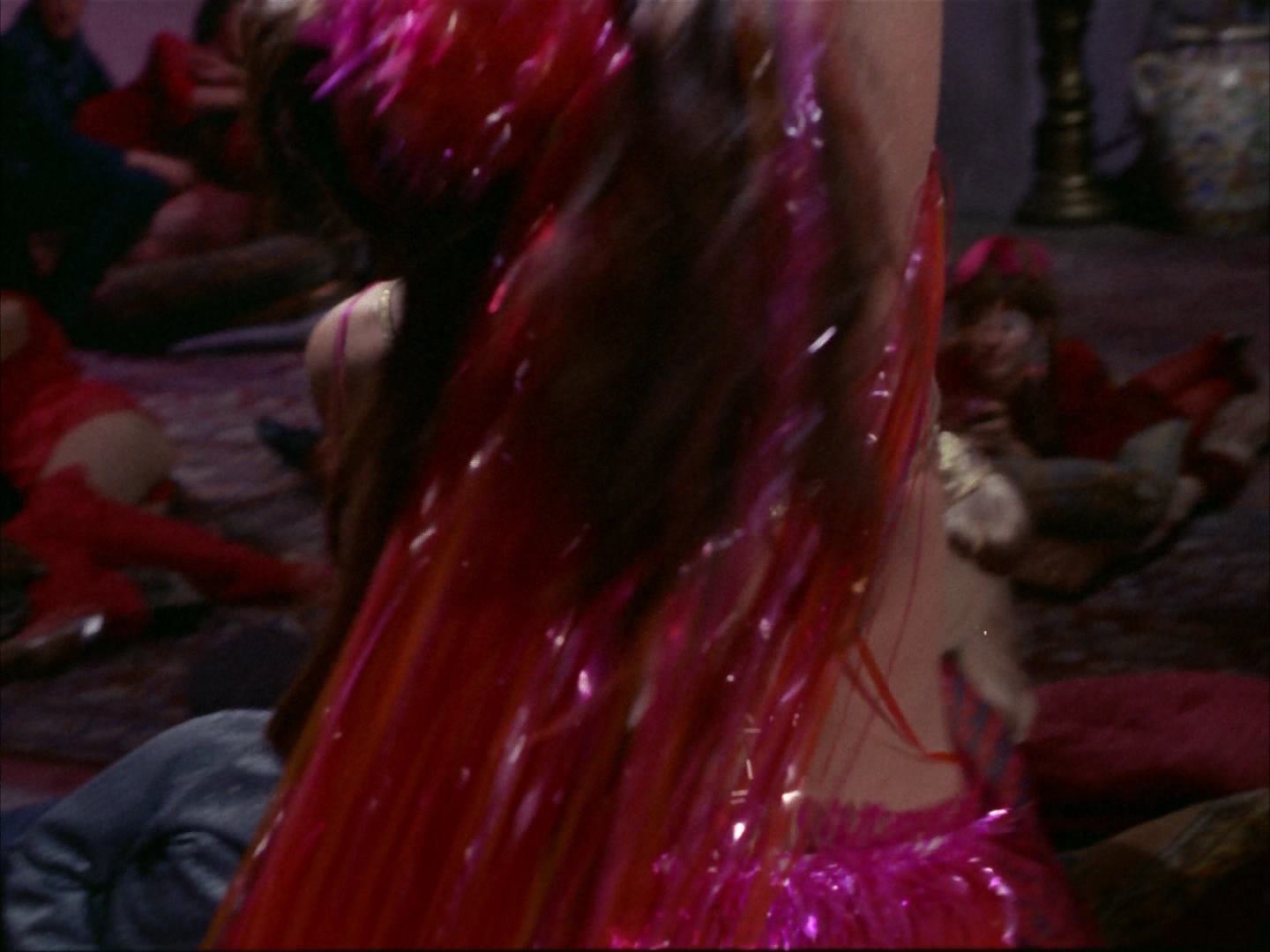 ariane179254_StarTrek_2x14_WolfInTheFold_0132.jpg