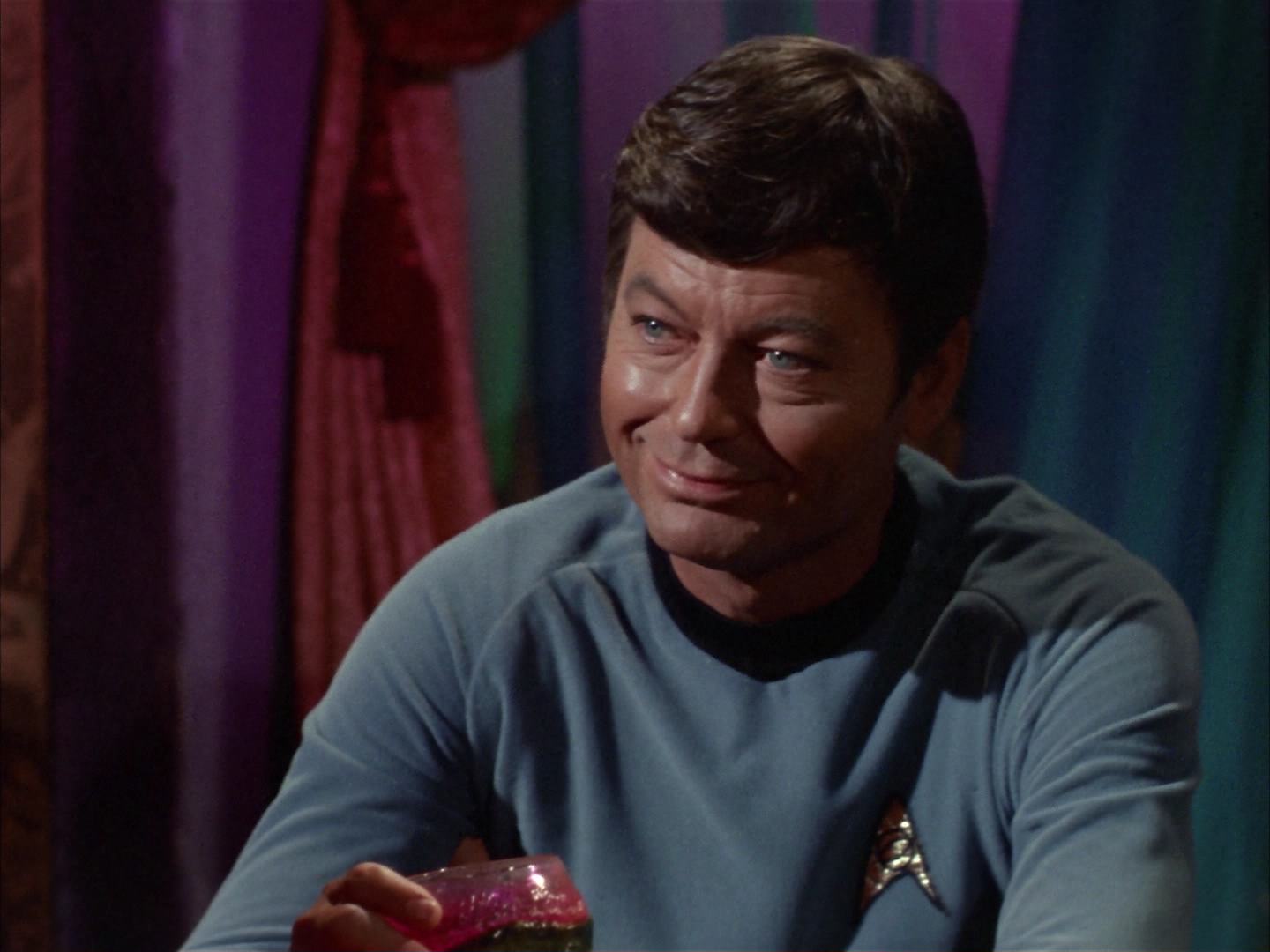 ariane179254_StarTrek_2x14_WolfInTheFold_0152.jpg