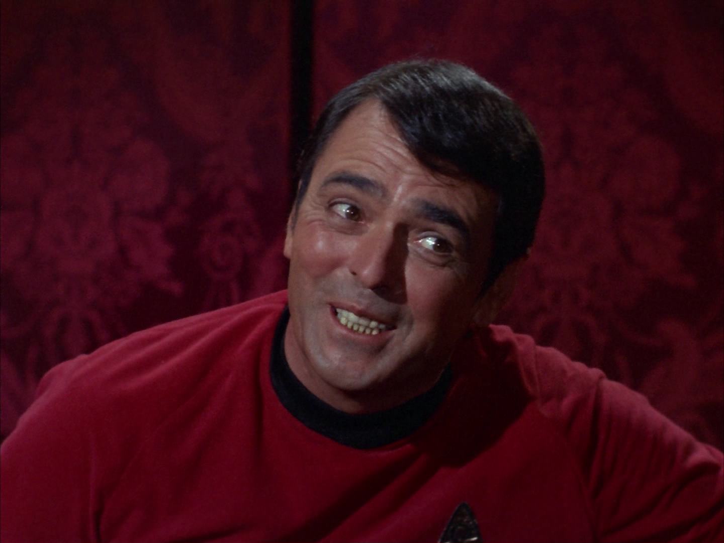 ariane179254_StarTrek_2x14_WolfInTheFold_0173.jpg
