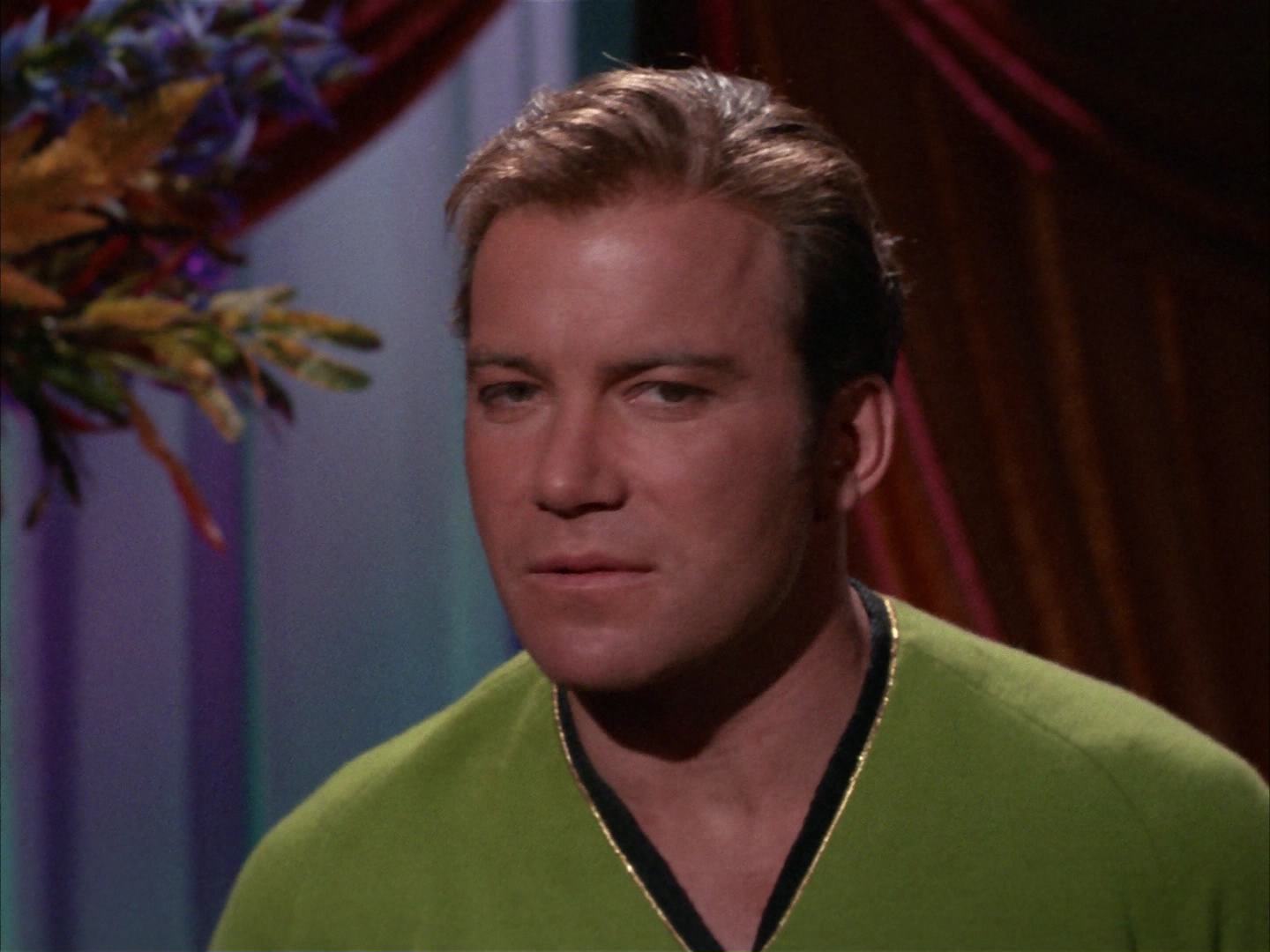 ariane179254_StarTrek_2x14_WolfInTheFold_0258.jpg