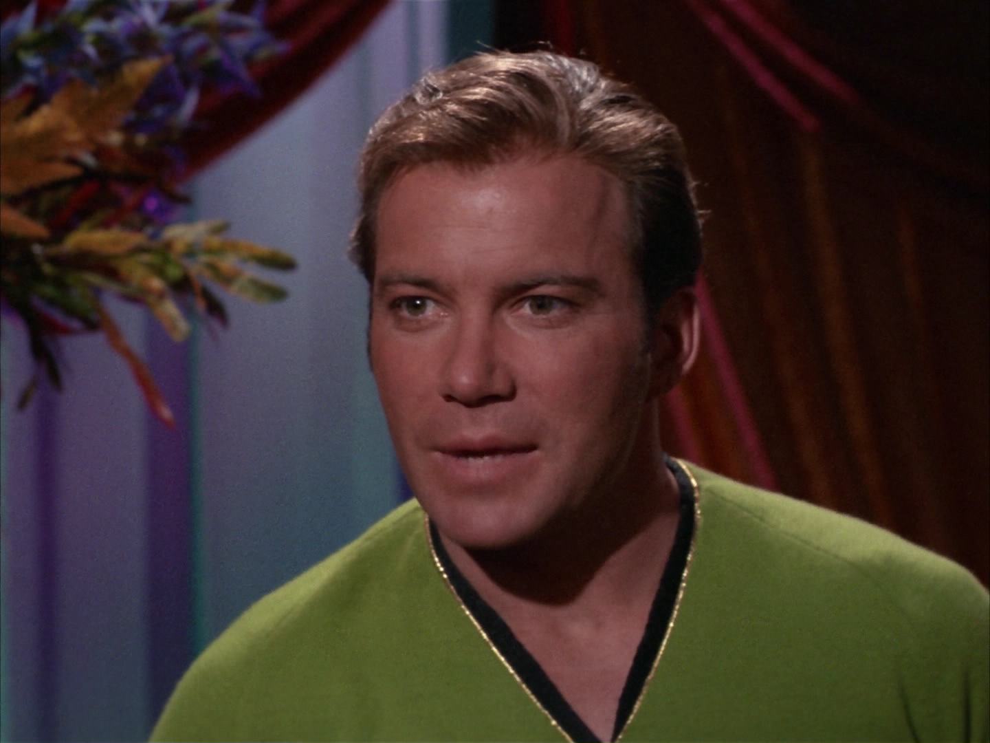ariane179254_StarTrek_2x14_WolfInTheFold_0269.jpg