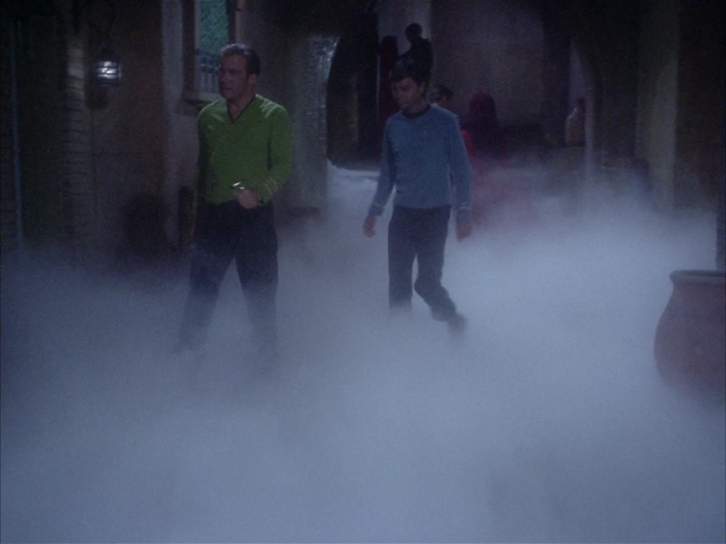 ariane179254_StarTrek_2x14_WolfInTheFold_0311.jpg