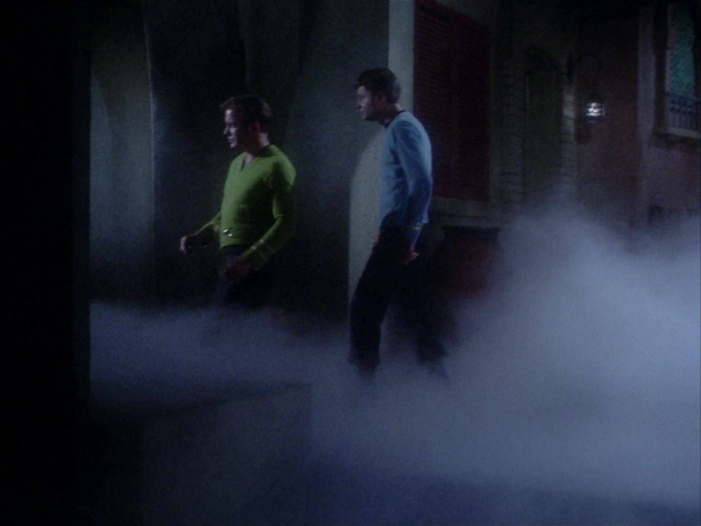 ariane179254_StarTrek_2x14_WolfInTheFold_0318.jpg