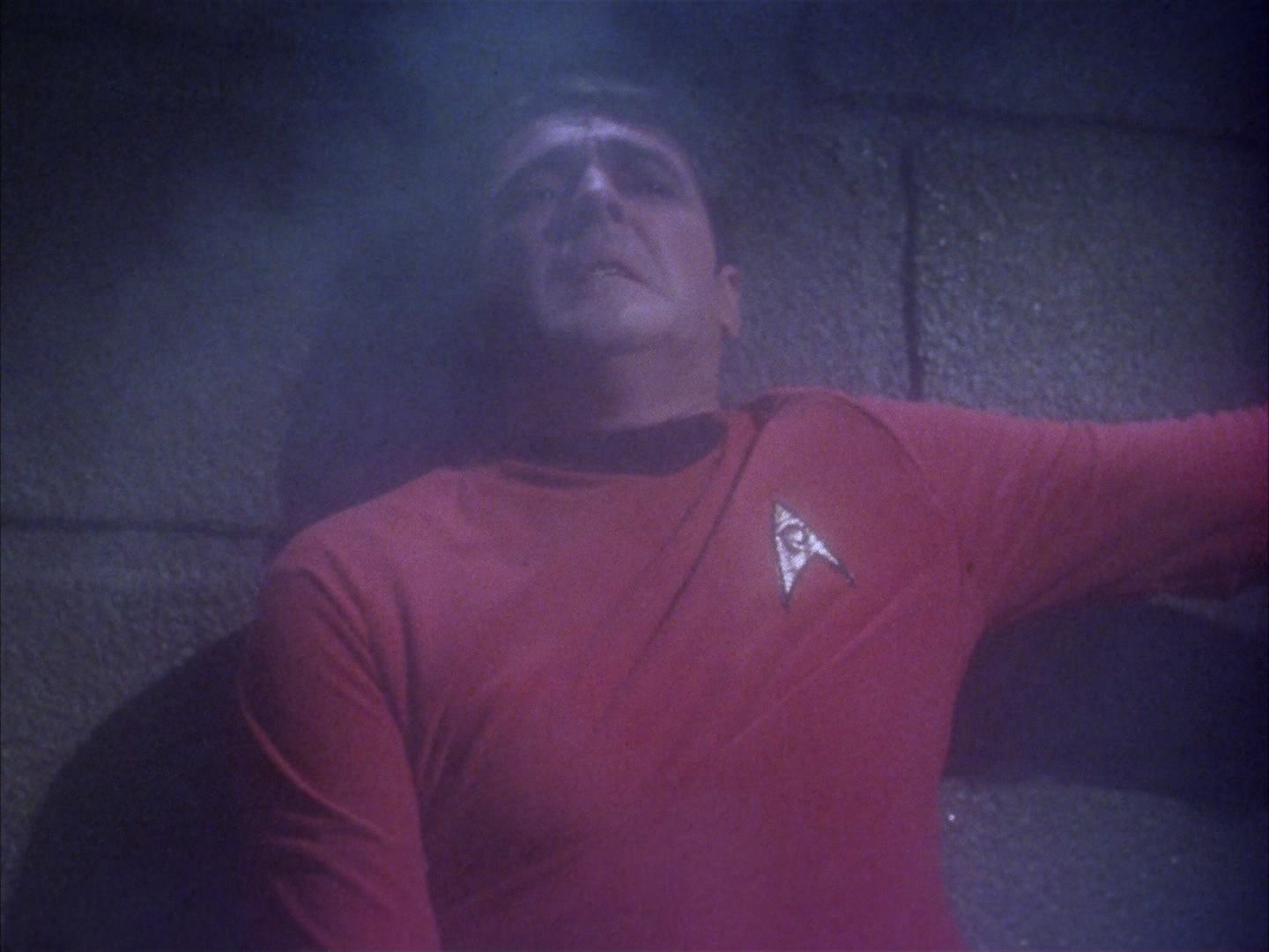 ariane179254_StarTrek_2x14_WolfInTheFold_0349.jpg