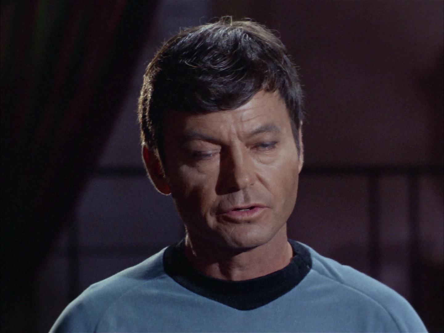 ariane179254_StarTrek_2x14_WolfInTheFold_0477.jpg