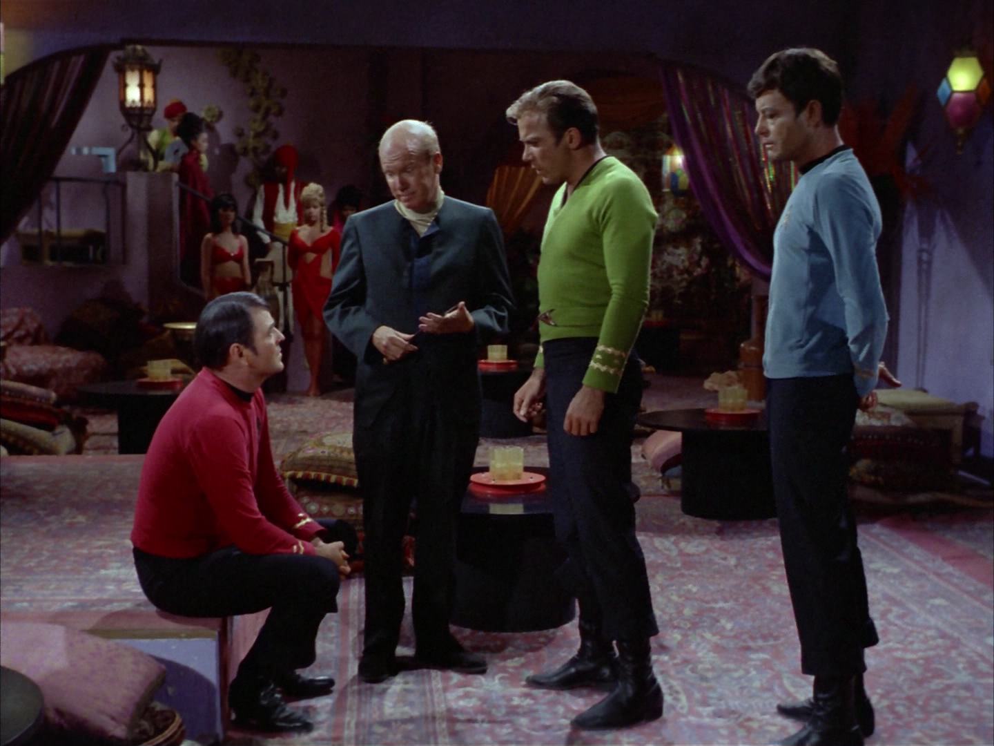 ariane179254_StarTrek_2x14_WolfInTheFold_0608.jpg