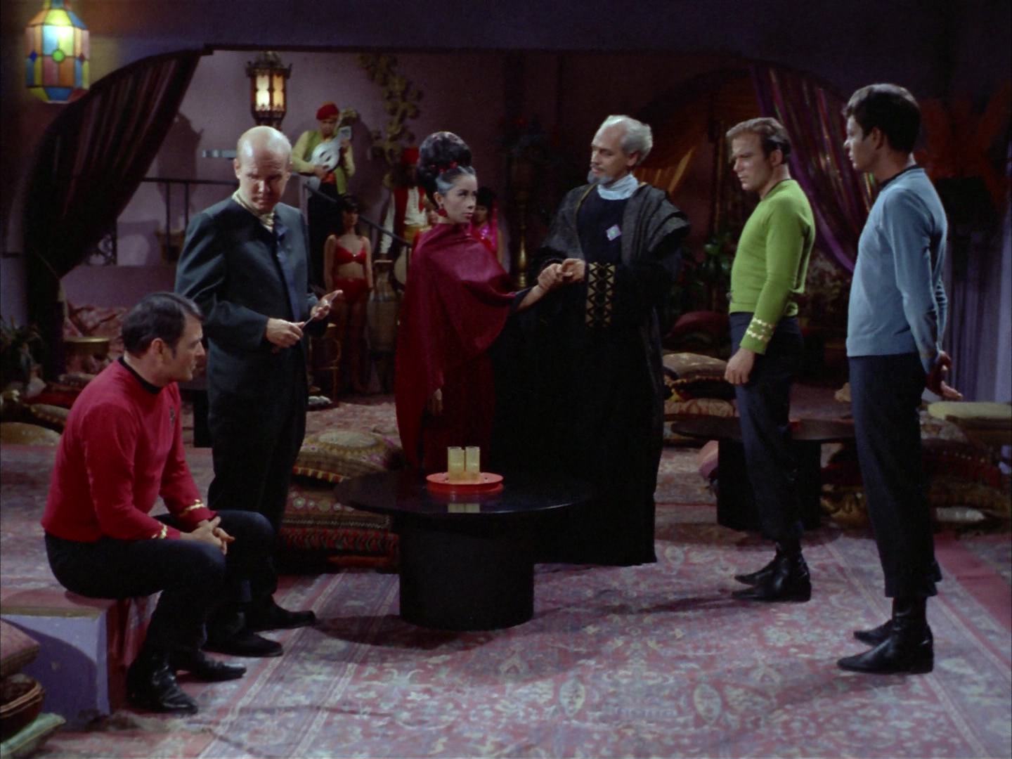 ariane179254_StarTrek_2x14_WolfInTheFold_0641.jpg
