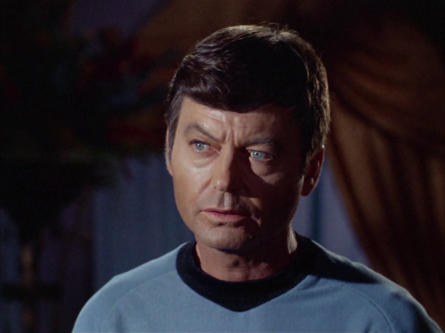 ariane179254_StarTrek_2x14_WolfInTheFold_0659.jpg