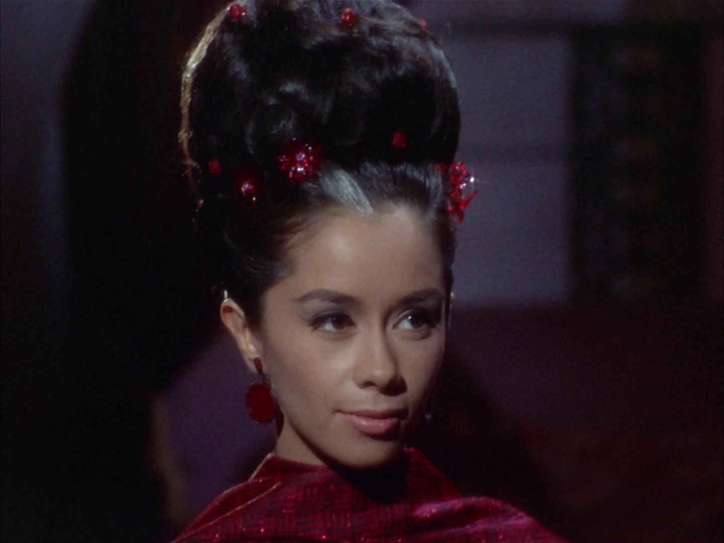 ariane179254_StarTrek_2x14_WolfInTheFold_0669.jpg