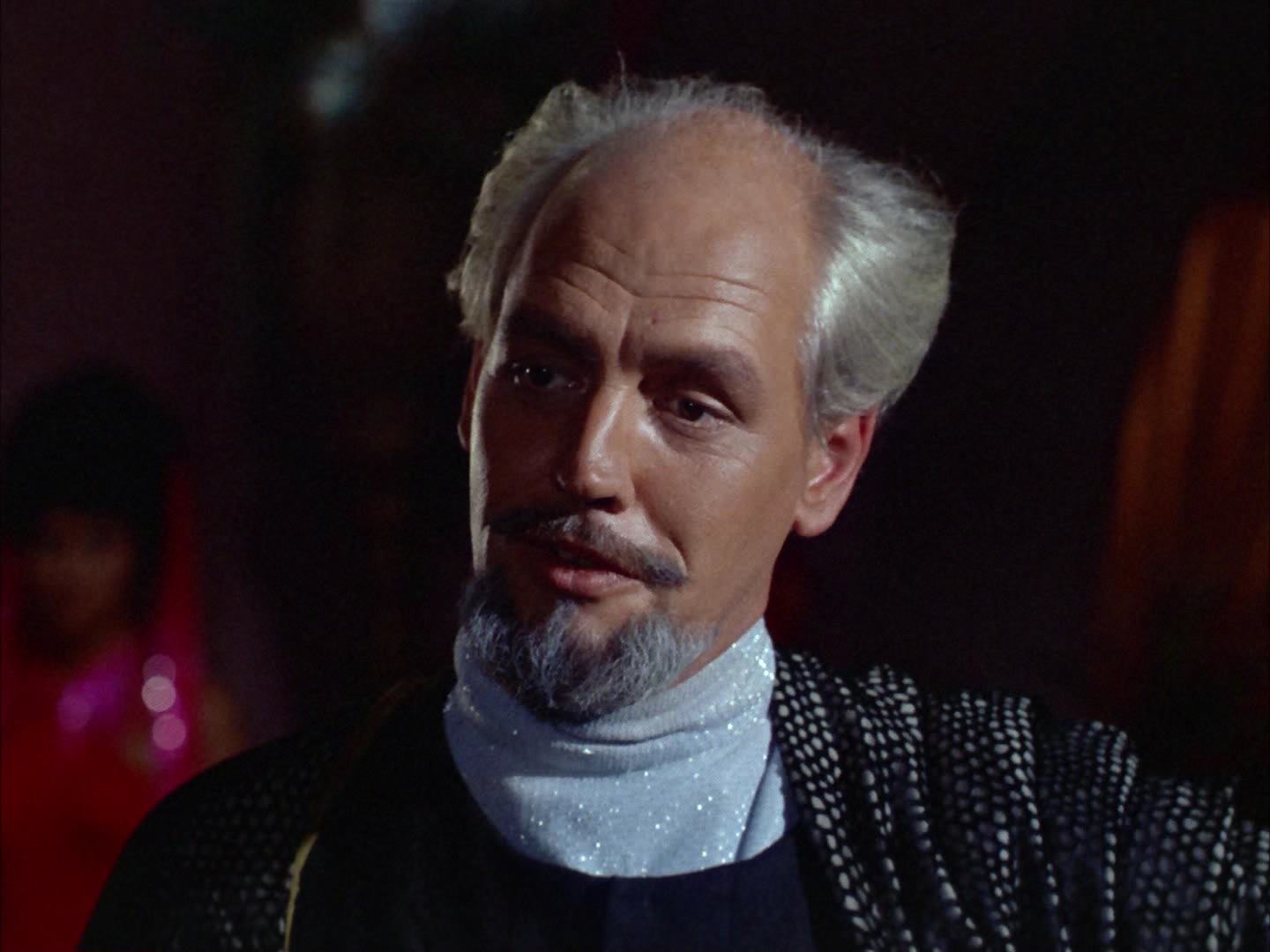 ariane179254_StarTrek_2x14_WolfInTheFold_0686.jpg