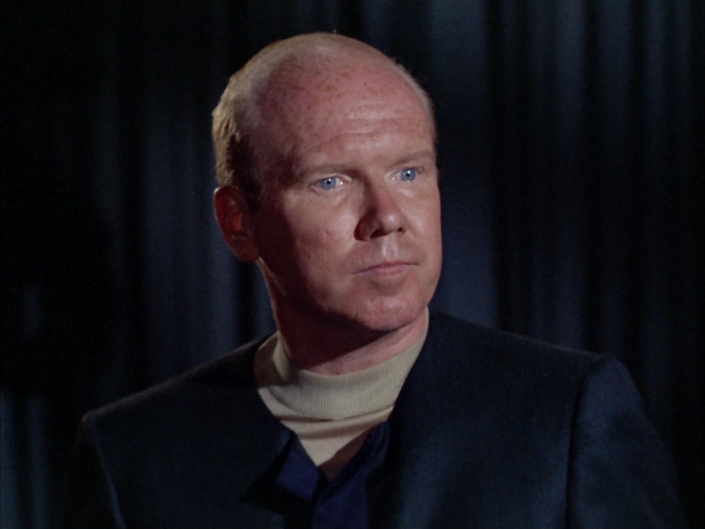 ariane179254_StarTrek_2x14_WolfInTheFold_0689.jpg