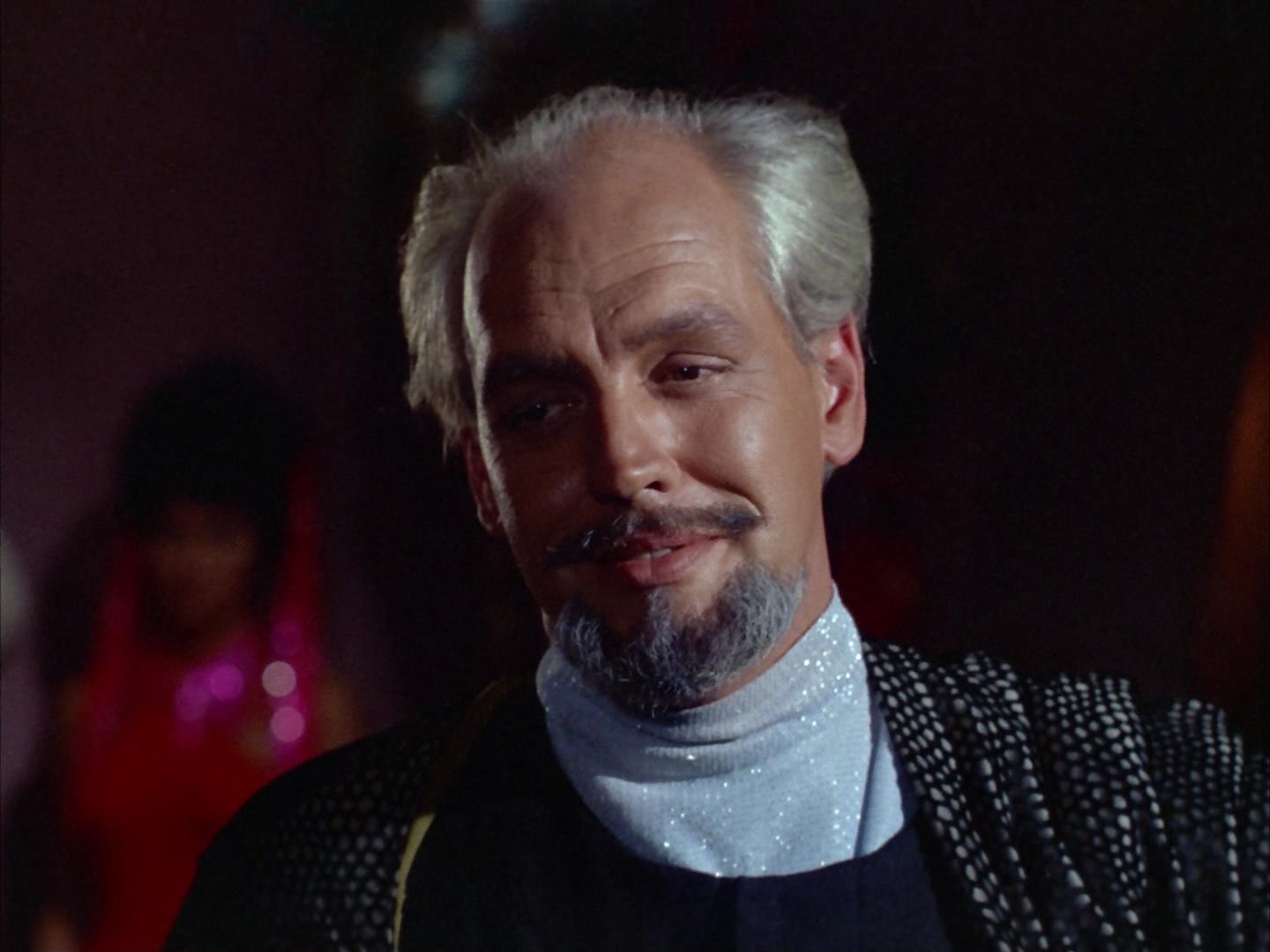 ariane179254_StarTrek_2x14_WolfInTheFold_0695.jpg