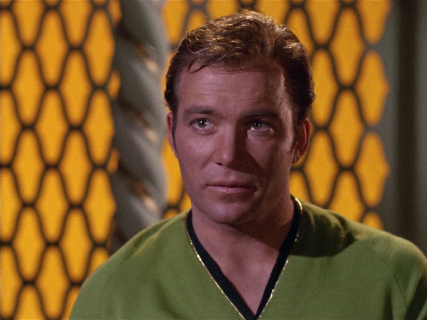 ariane179254_StarTrek_2x14_WolfInTheFold_0953.jpg