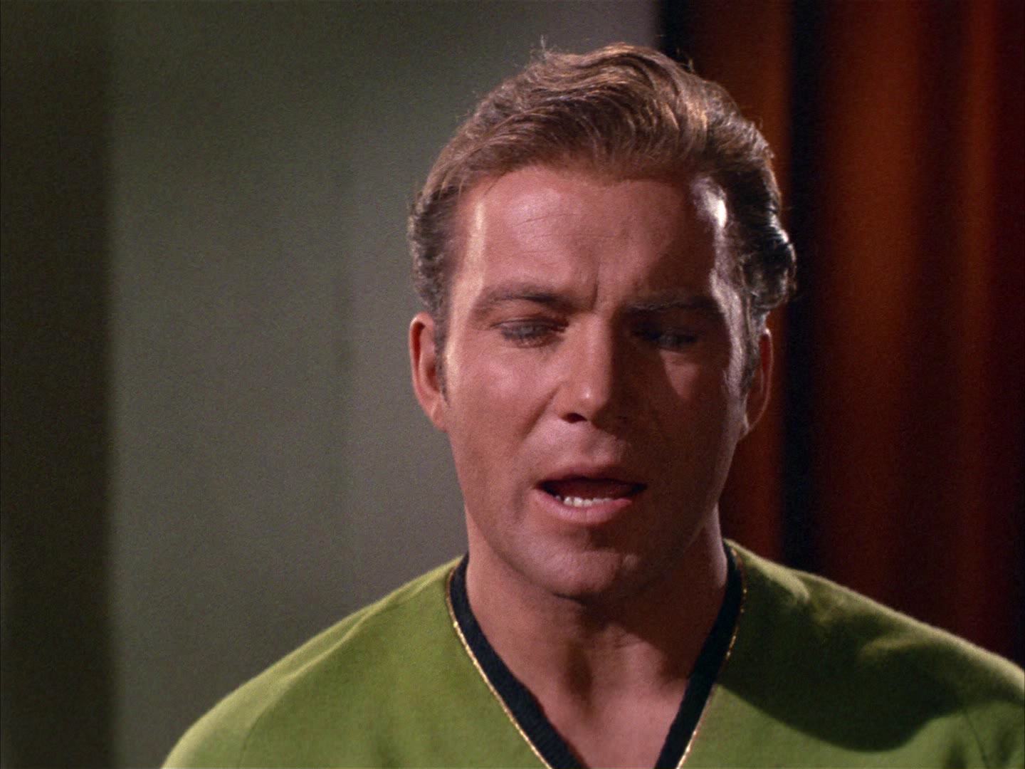 ariane179254_StarTrek_2x14_WolfInTheFold_1136.jpg