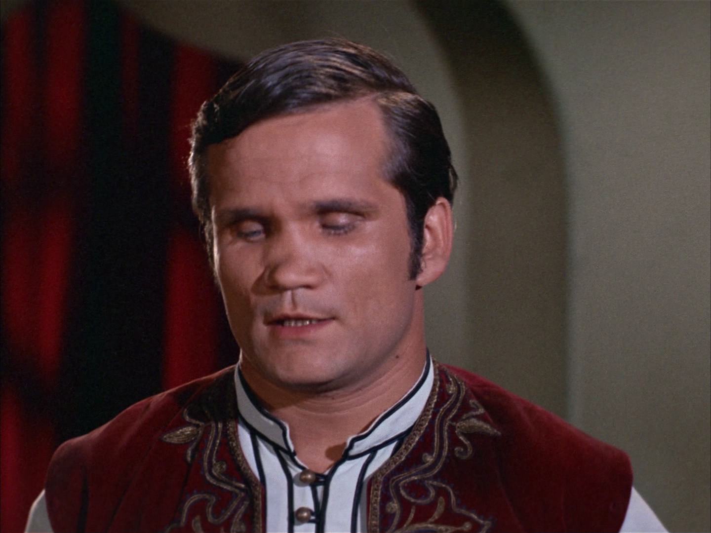 ariane179254_StarTrek_2x14_WolfInTheFold_1203.jpg