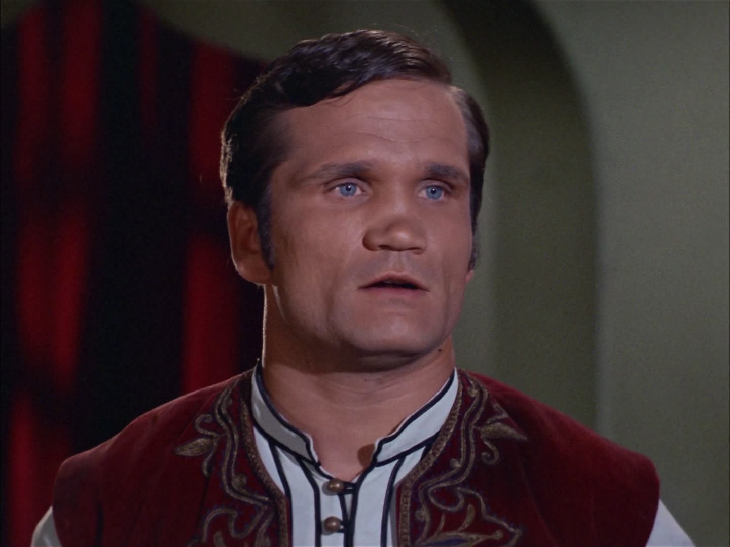 ariane179254_StarTrek_2x14_WolfInTheFold_1210.jpg