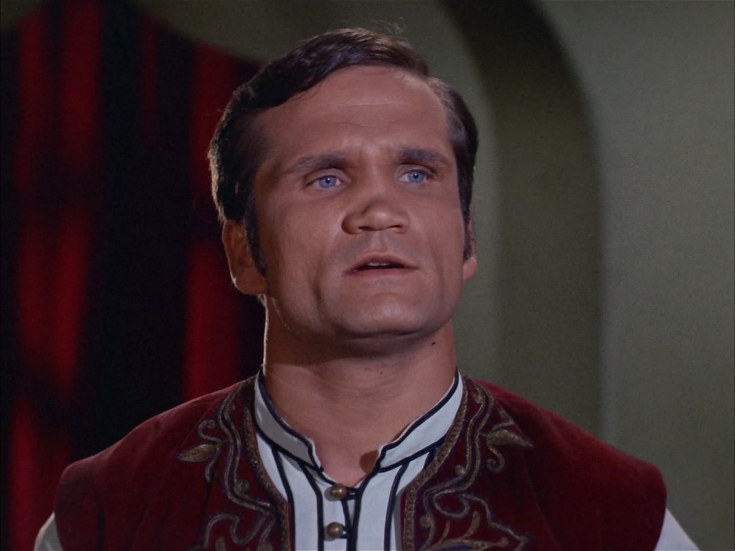 ariane179254_StarTrek_2x14_WolfInTheFold_1213.jpg
