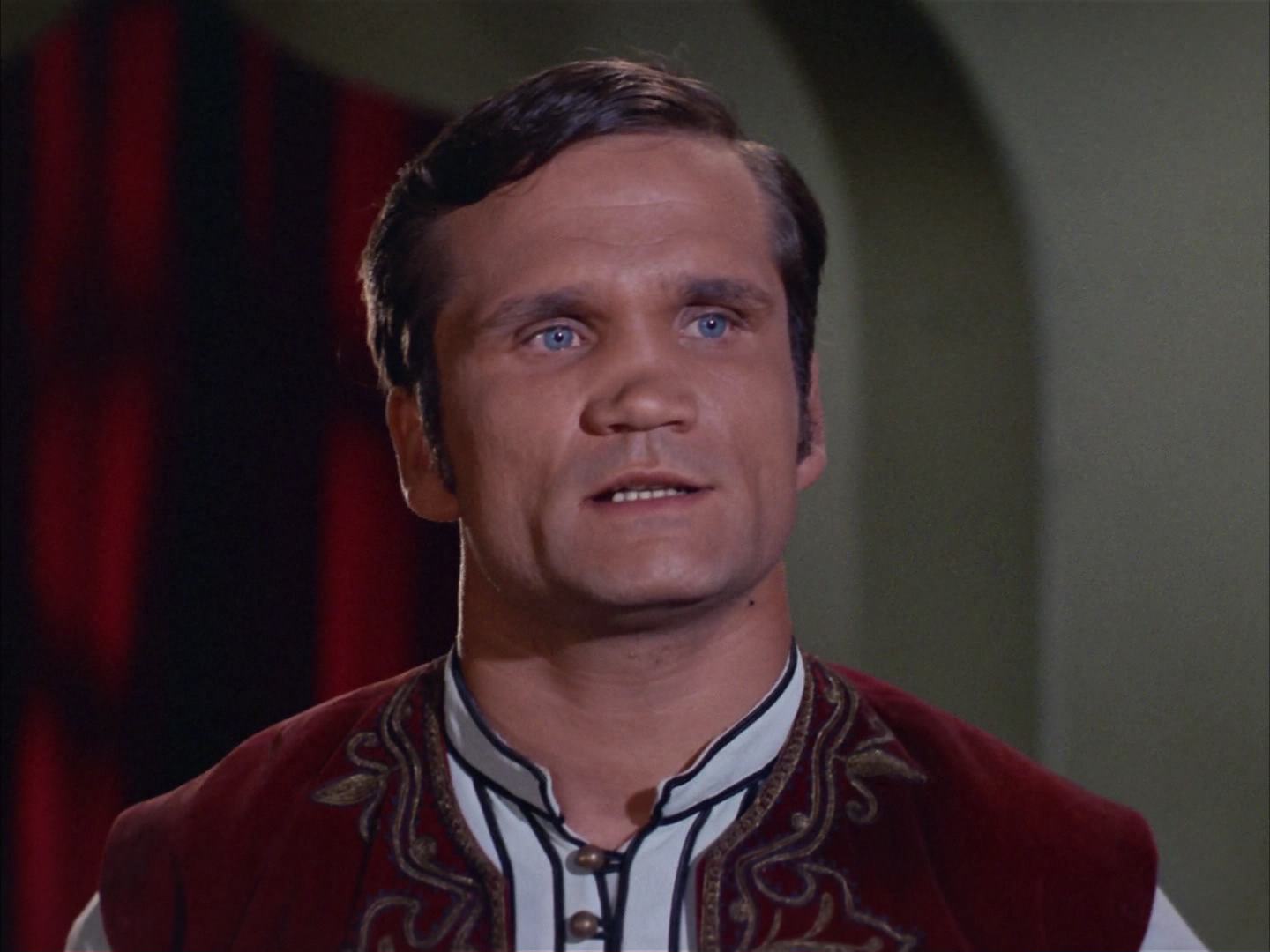 ariane179254_StarTrek_2x14_WolfInTheFold_1218.jpg